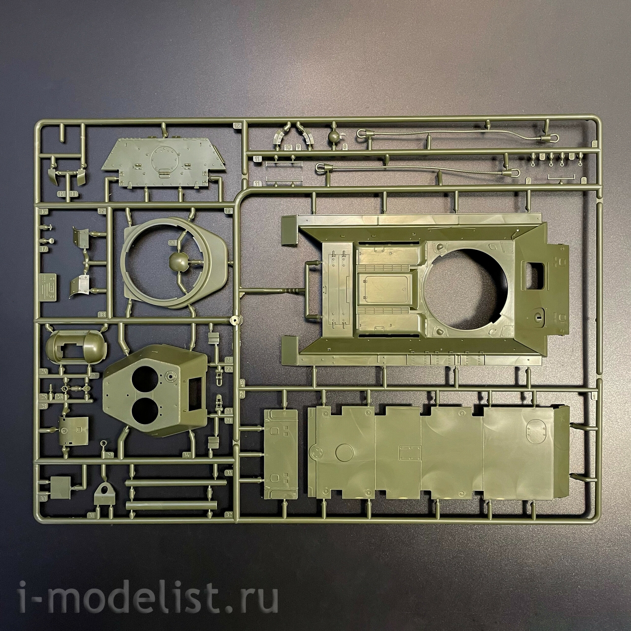3686ГП Звезда 1/35 Герои Победы. Советский средний танк Т-34/76 обр. 1942 г.