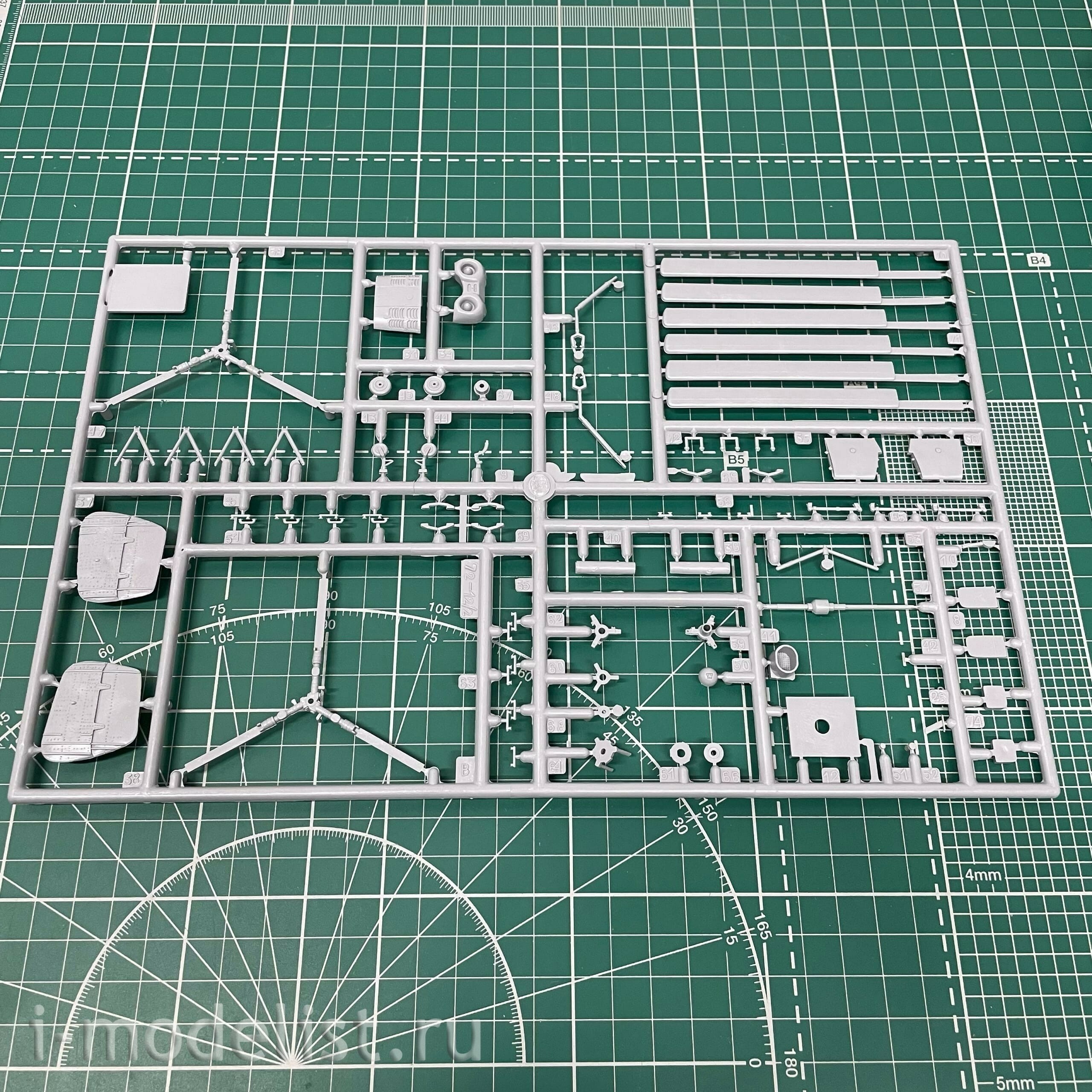 7221ПН Звезда 1/72 Подарочный набор: Российский вертолет огневой поддержки морской пехоты