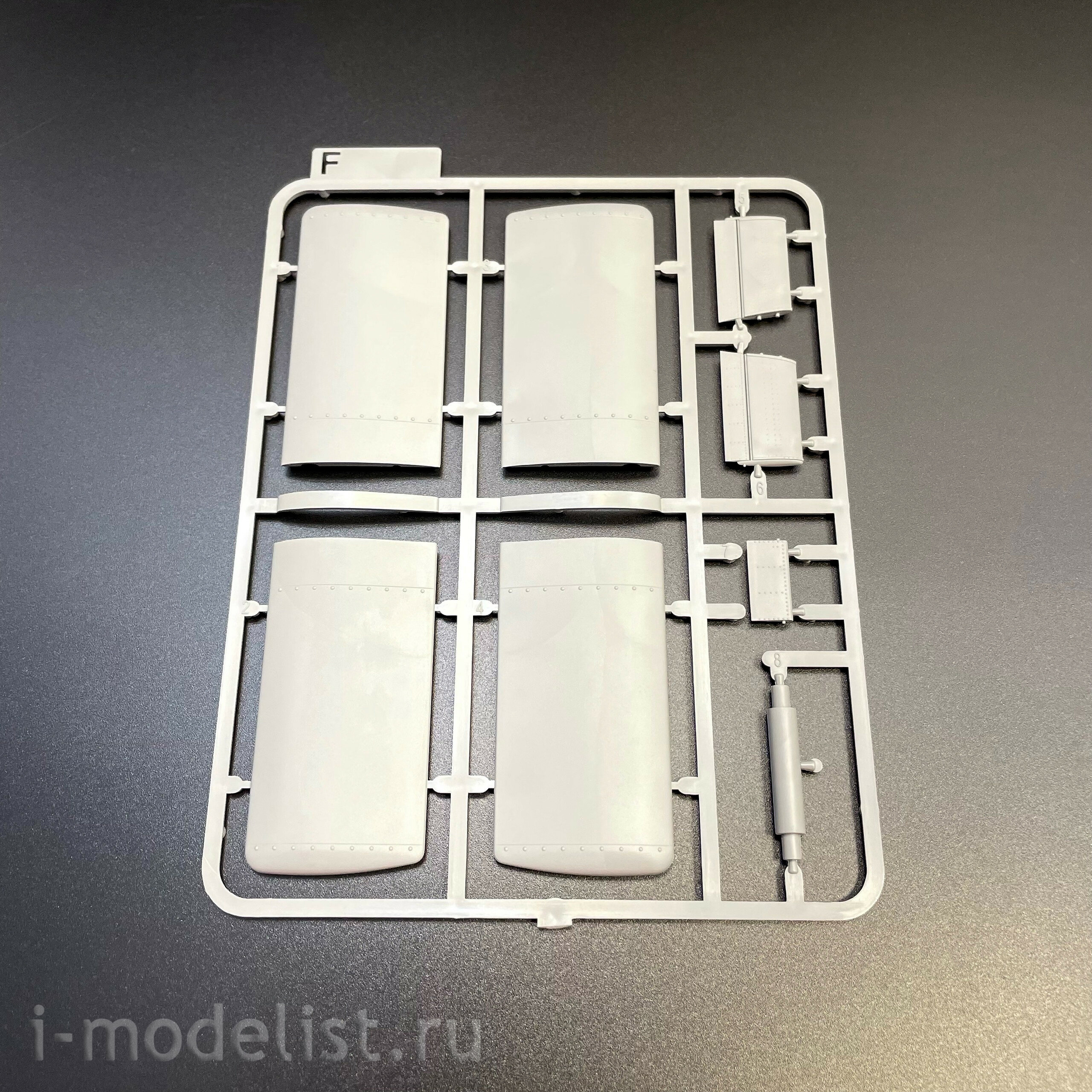 2151 Takom 1/35 Летающая бомба V-1 с интерьером