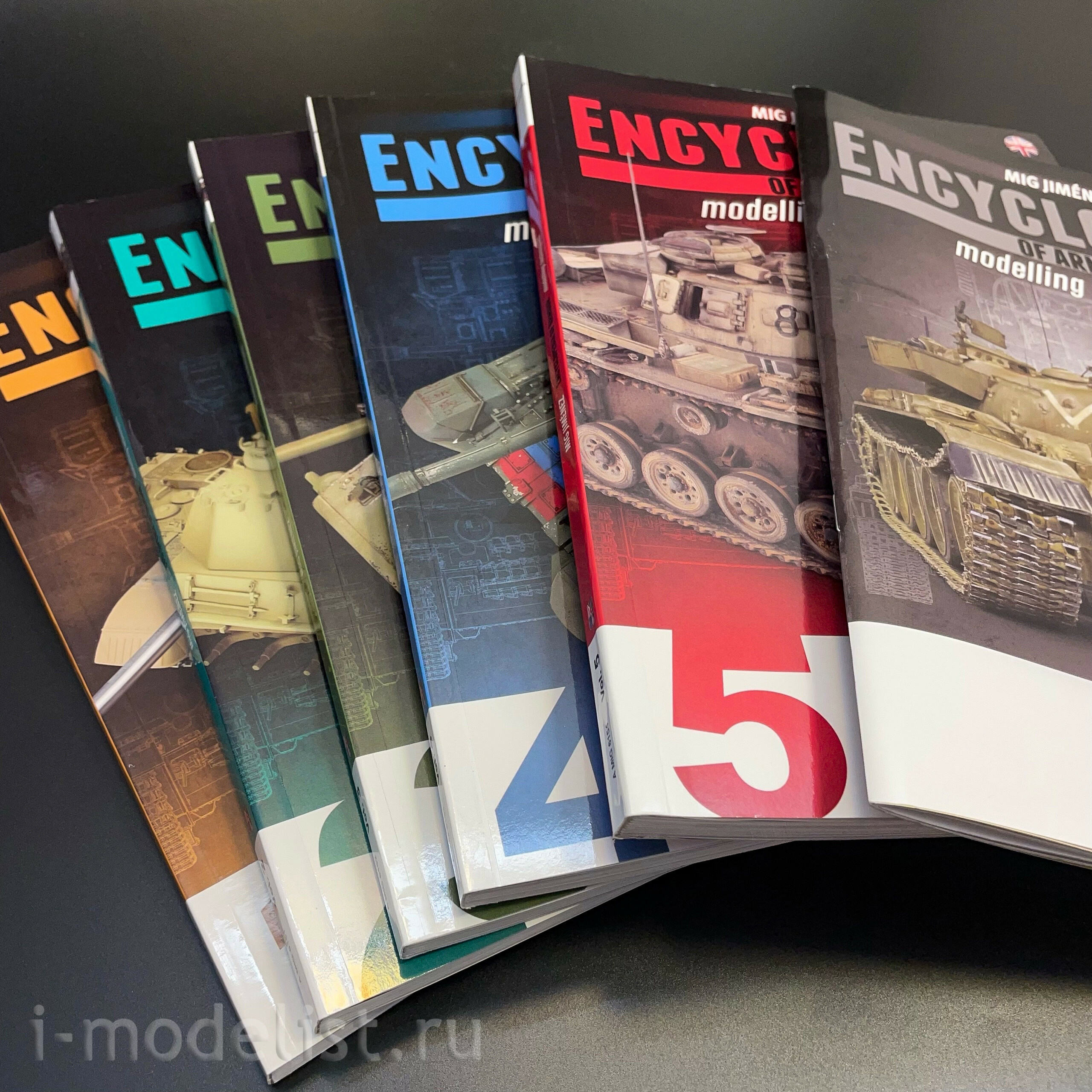 AMIG6189 Ammo Mig Полное собрание энциклопедии моделирования бронетехники (5 книг + буклет)