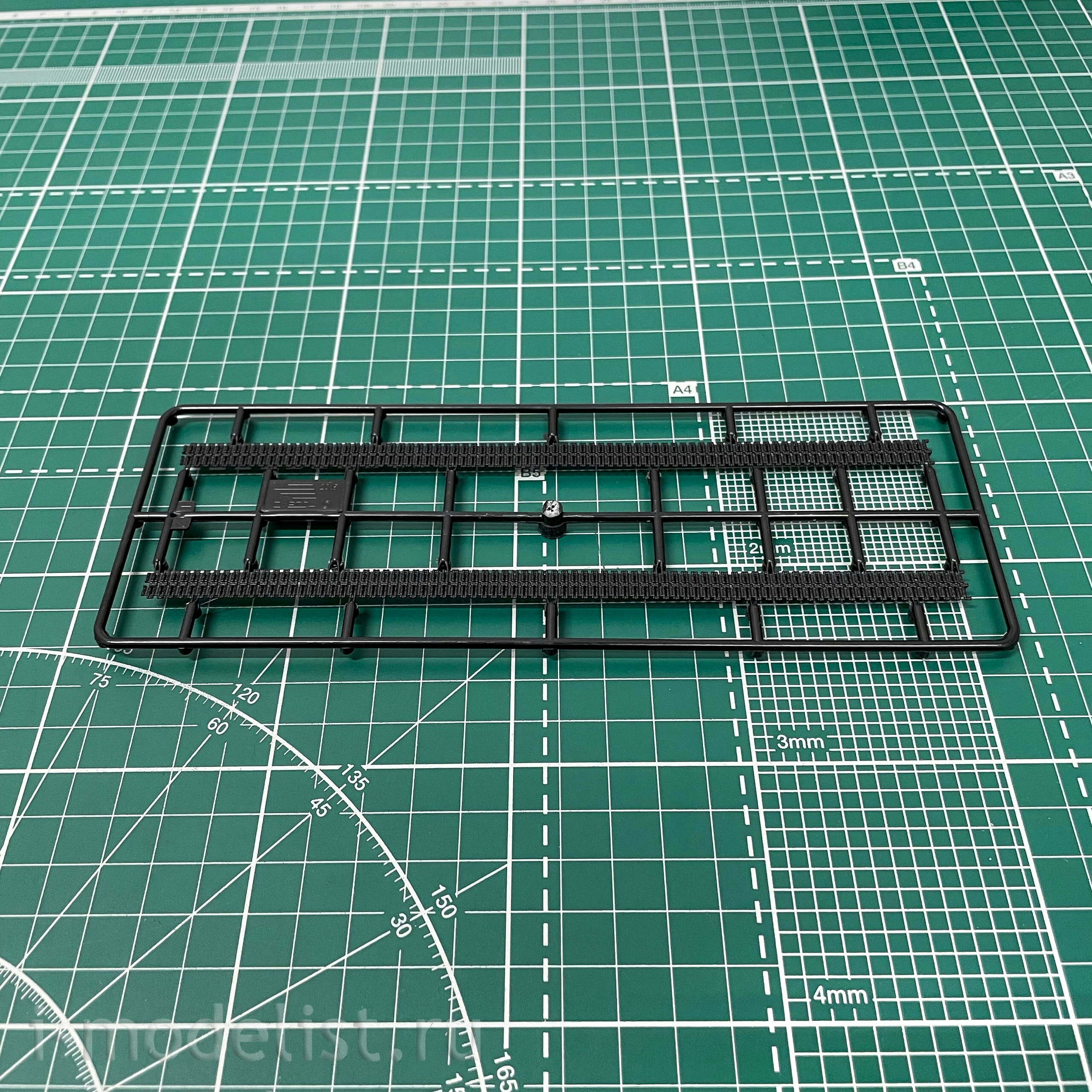 5020ПН Звезда 1/72 Подарочный набор: Российский основной боевой танк Т-90