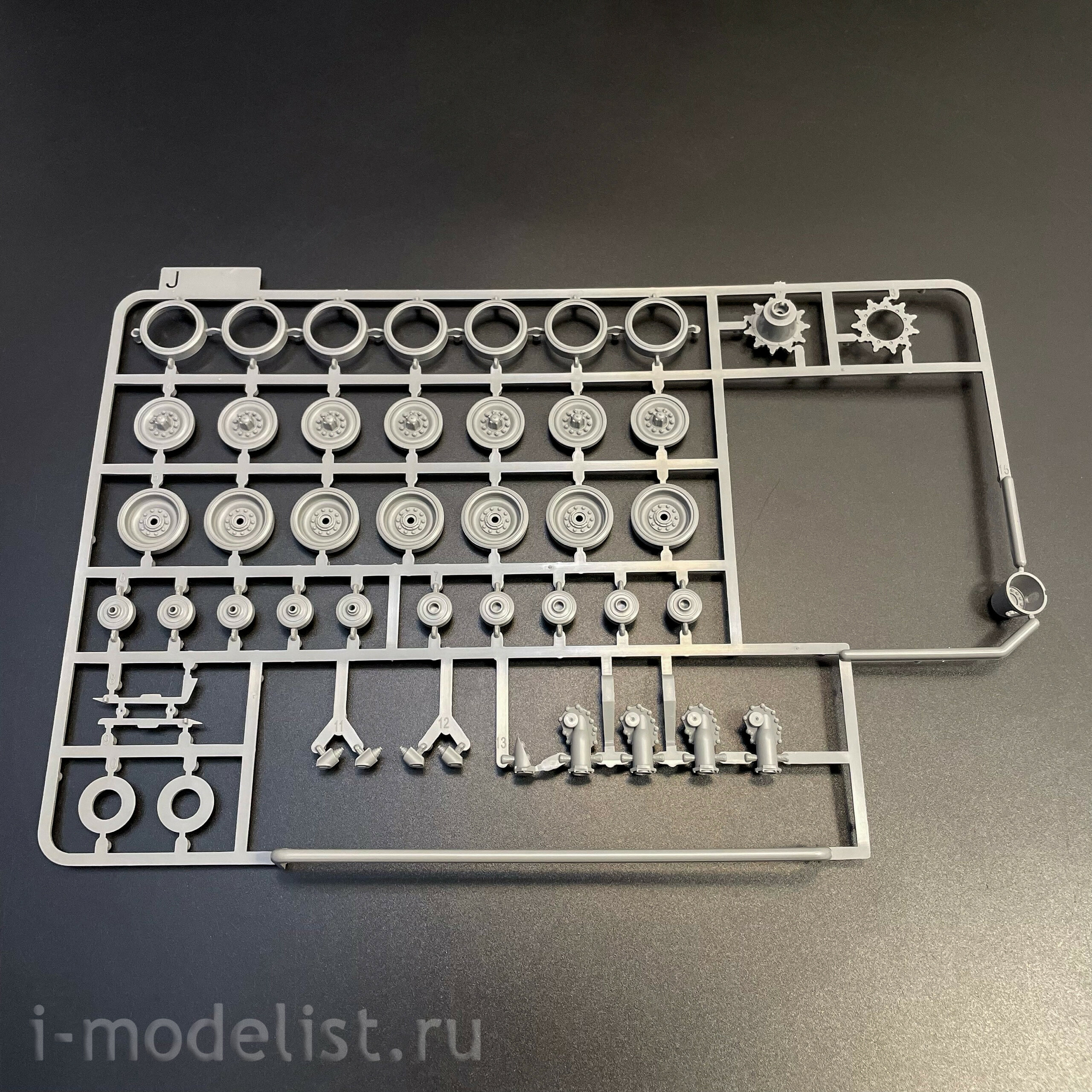 2204 Takom 1/35 Тяжёлый танк Т-58