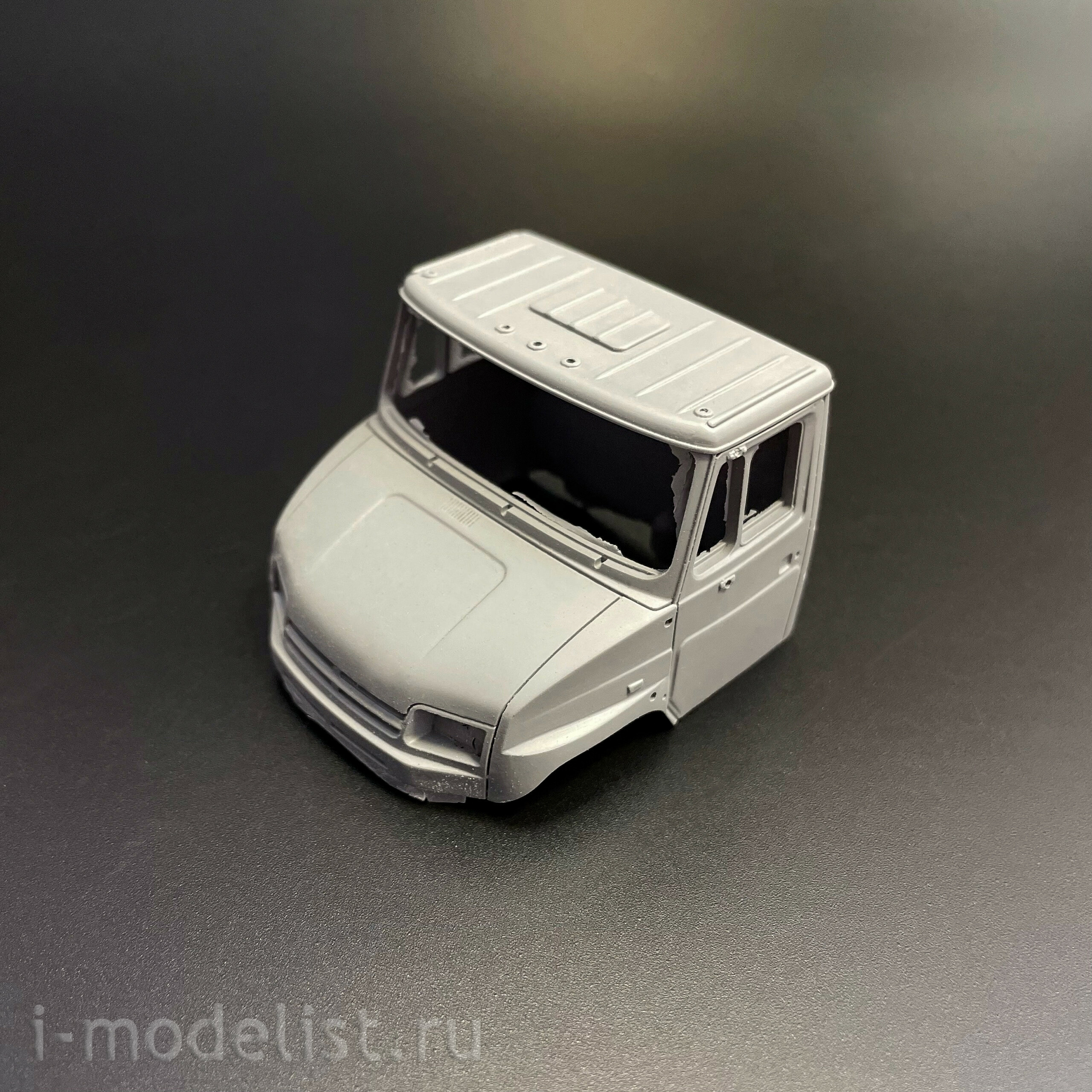 1661AVD AVD Models 1/43 ЗИЛ-43273Н