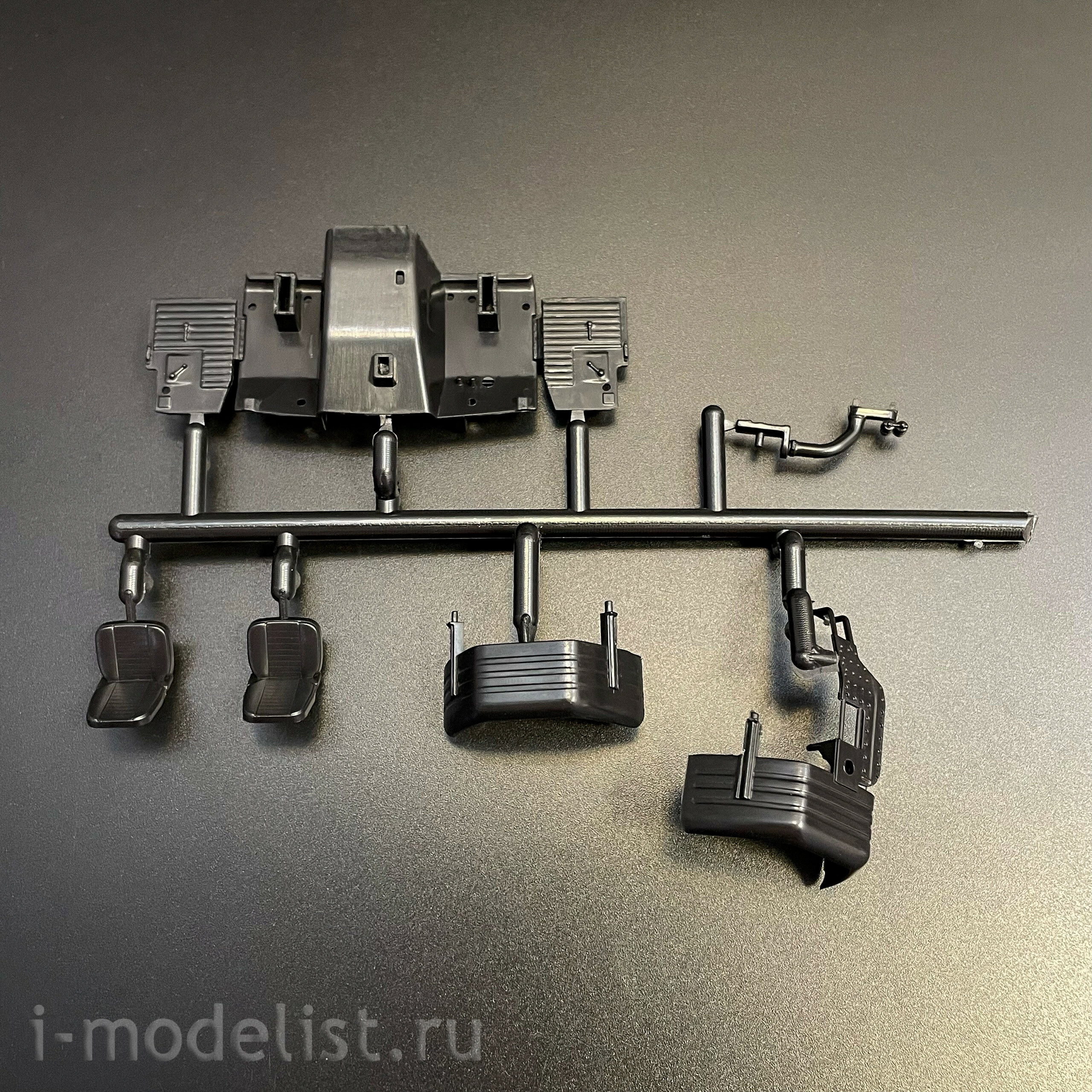 1663AVD AVD Models 1/43 Самосвал КАЗ-4540