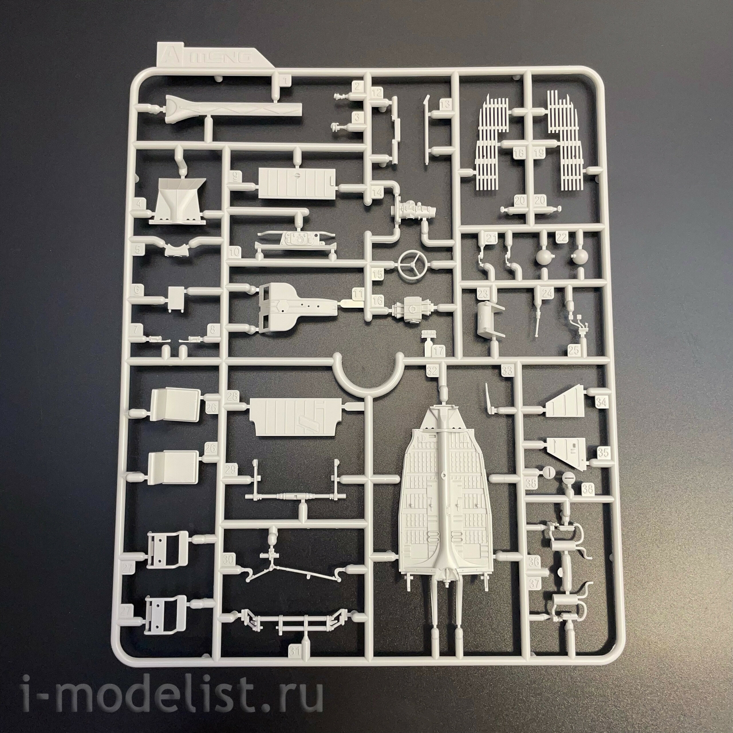 VS-016 Meng 1/35 Немецкий автомобиль Pkw.K1 Type 82 (Восточный фронт)