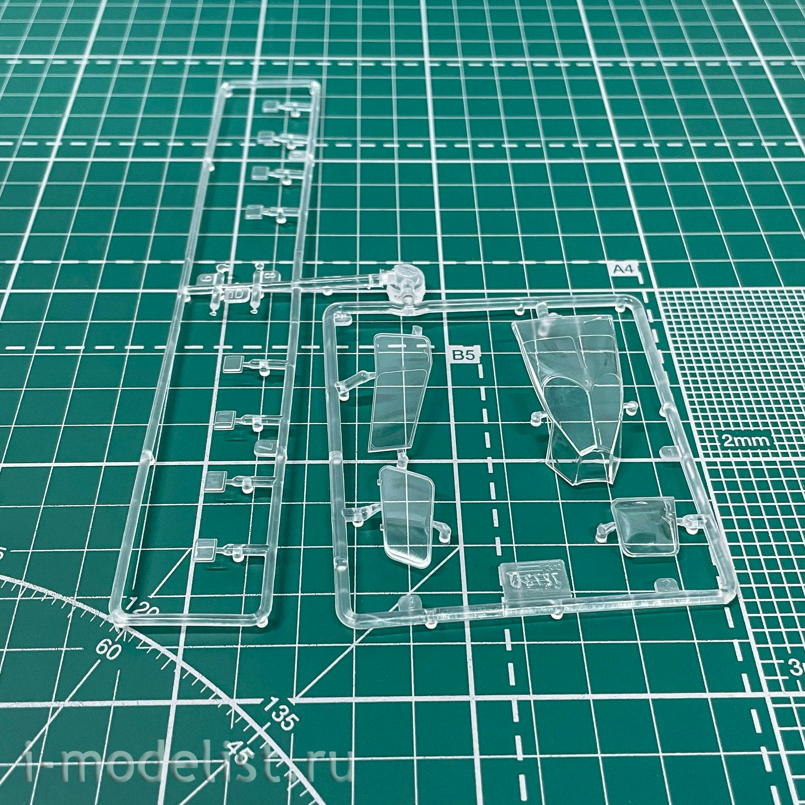 7273ПН Звезда 1/72 Подарочный набор: Советский ударный вертолет Ми-24А