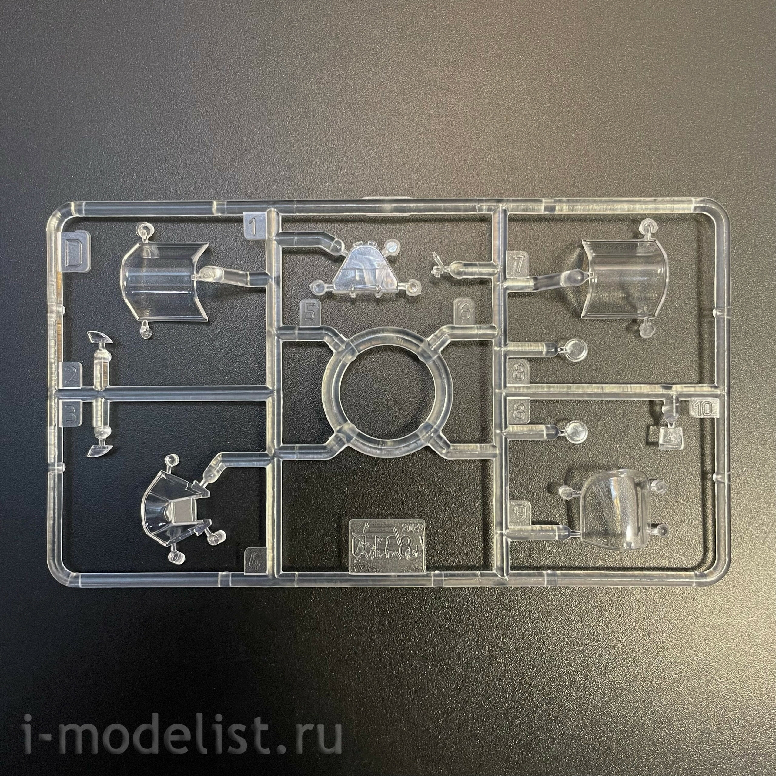 4831ГП Звезда 1/48 Герои Победы. Советский истребитель Як-9Т