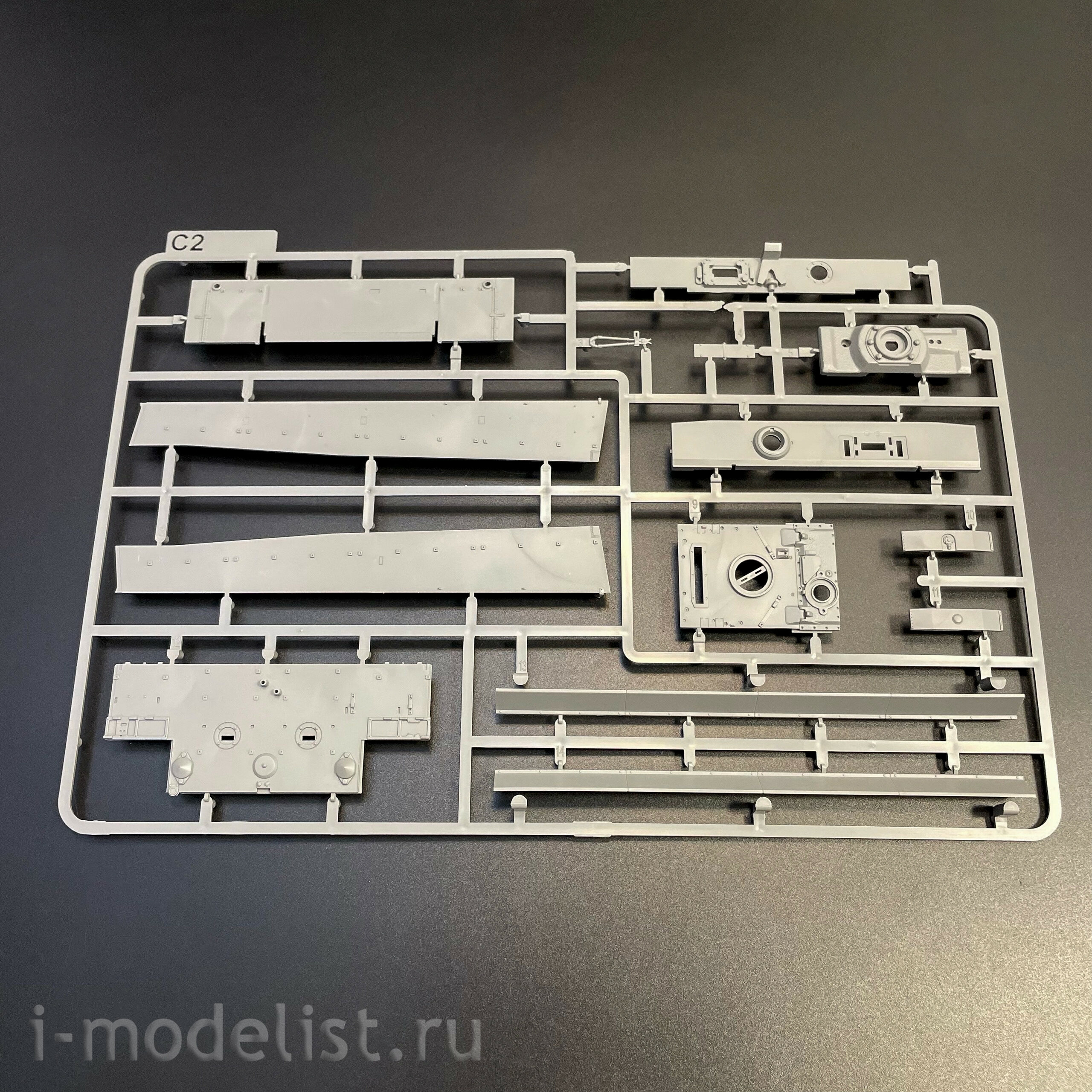 2196 Takom 1/35 Немецкий тяжёлый танк Sd.Kfz.181 Pz.Kpfw.VI Ausf.E - Tiger I ранний
