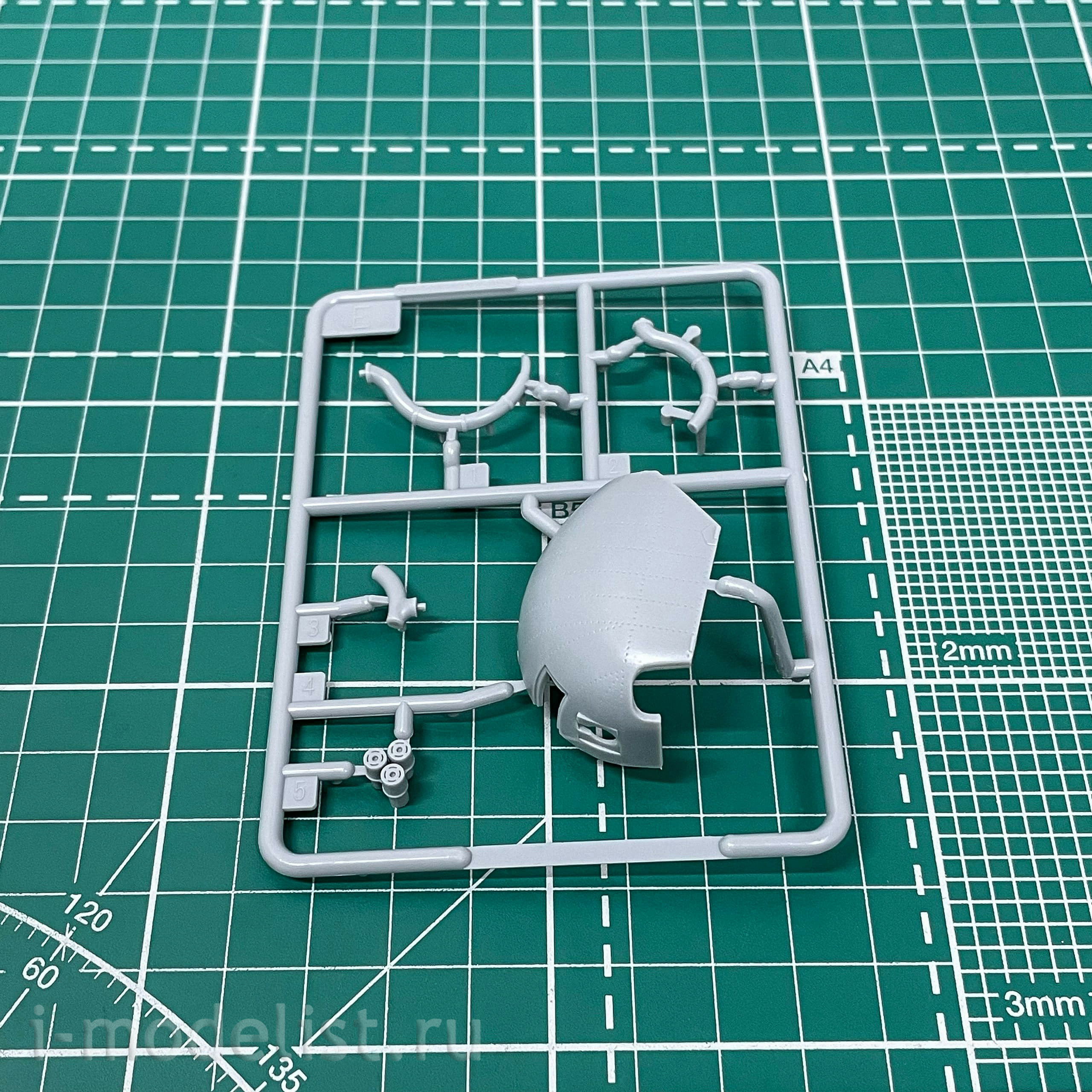 02884 Трубач 1/48 Американский спасательный вертолет ВВС HH-34J