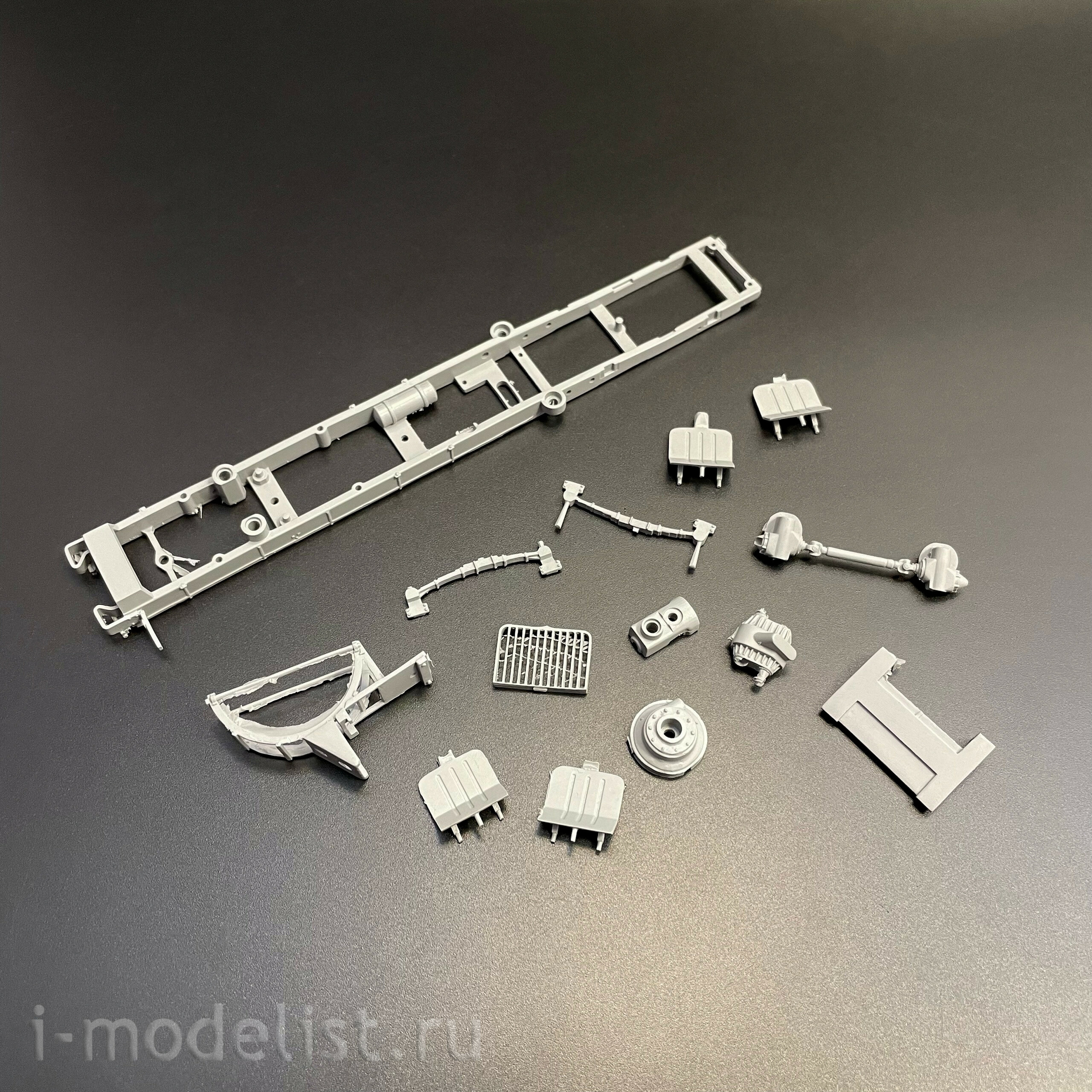 1682AVD AVD Models 1/43 Грузовик НАМИ 020