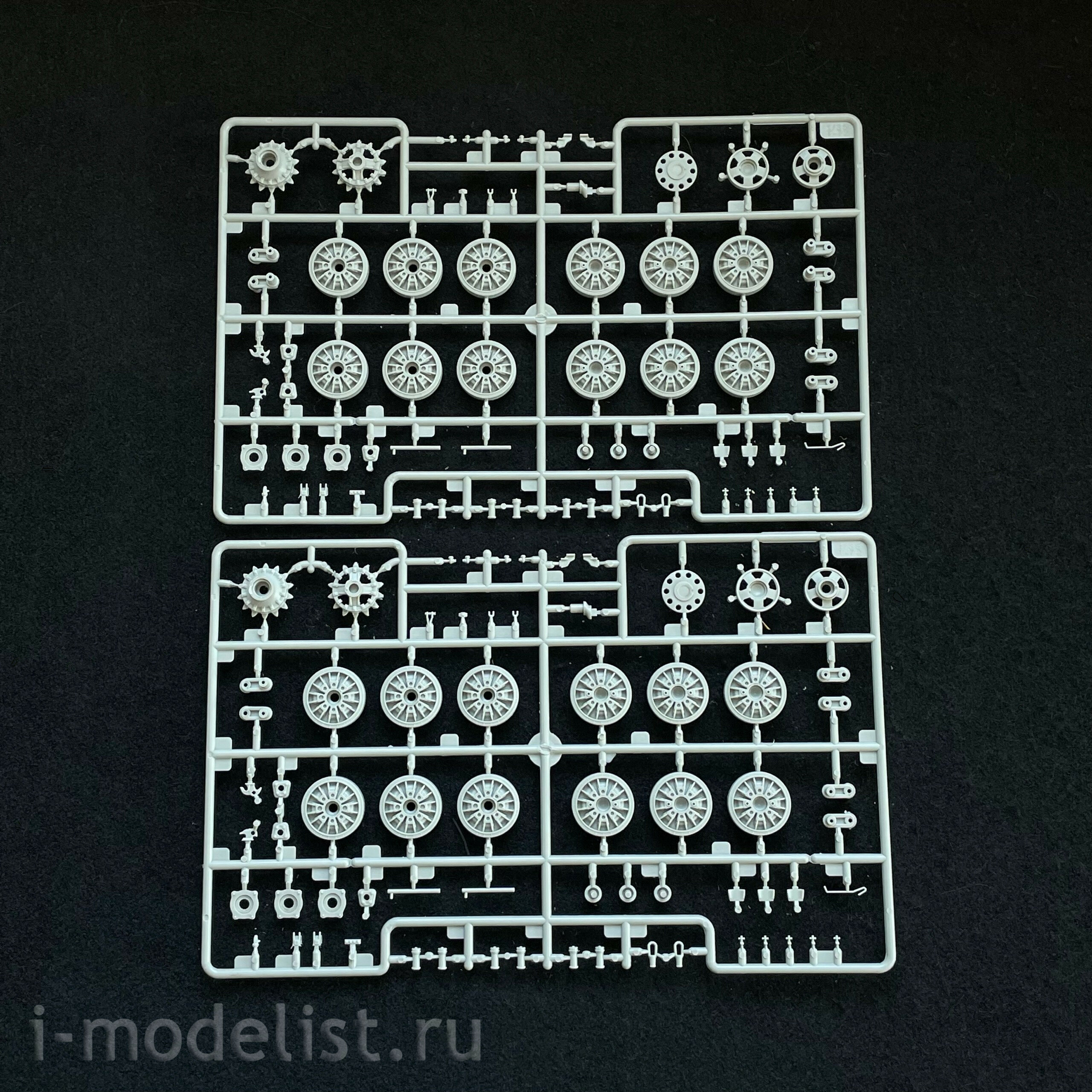 09603 Трубач 1/35 Российский танк Т-72М (по лицензии УВЗ)
