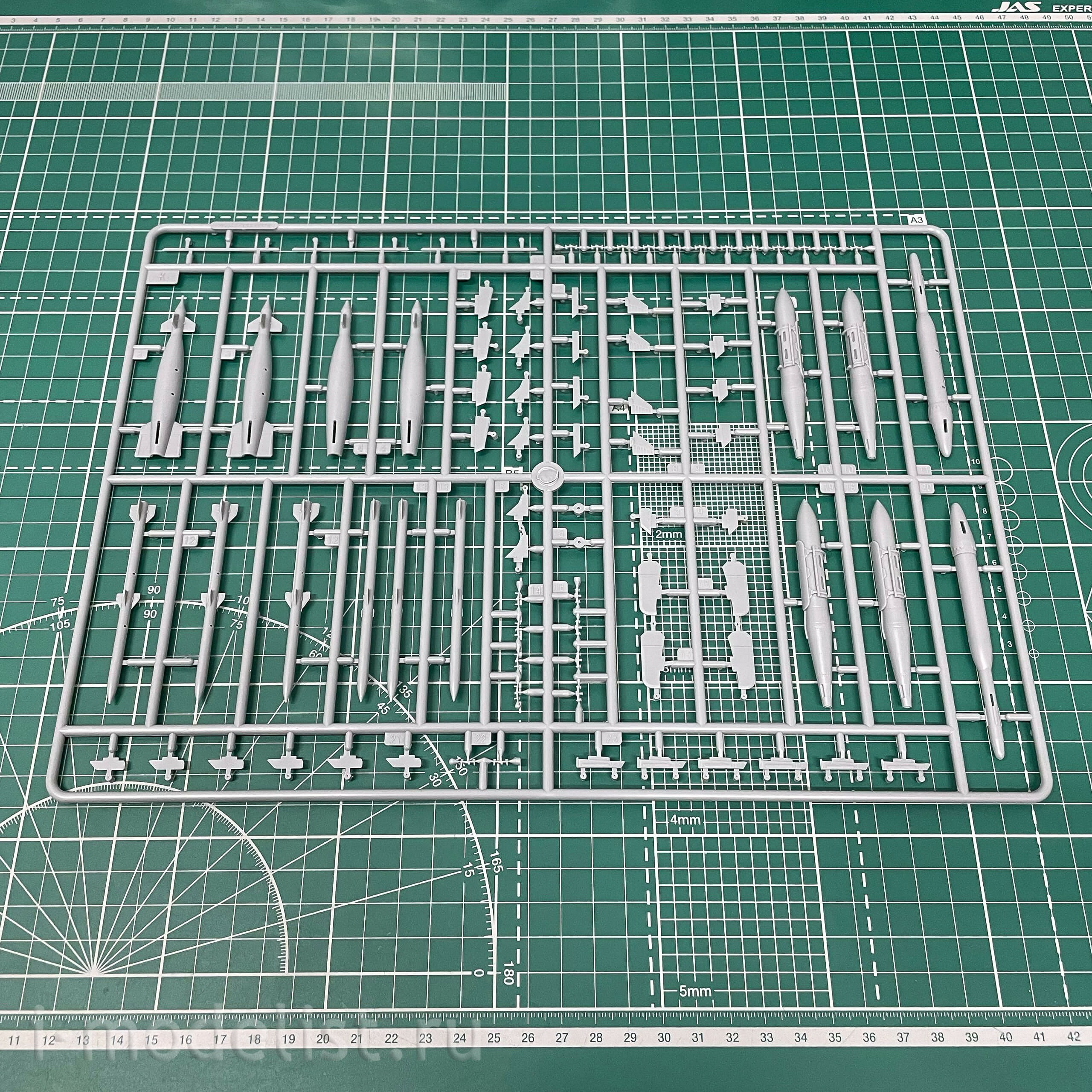 85814 HobbyBoss 1/48 Самолет EA-18G Crowler