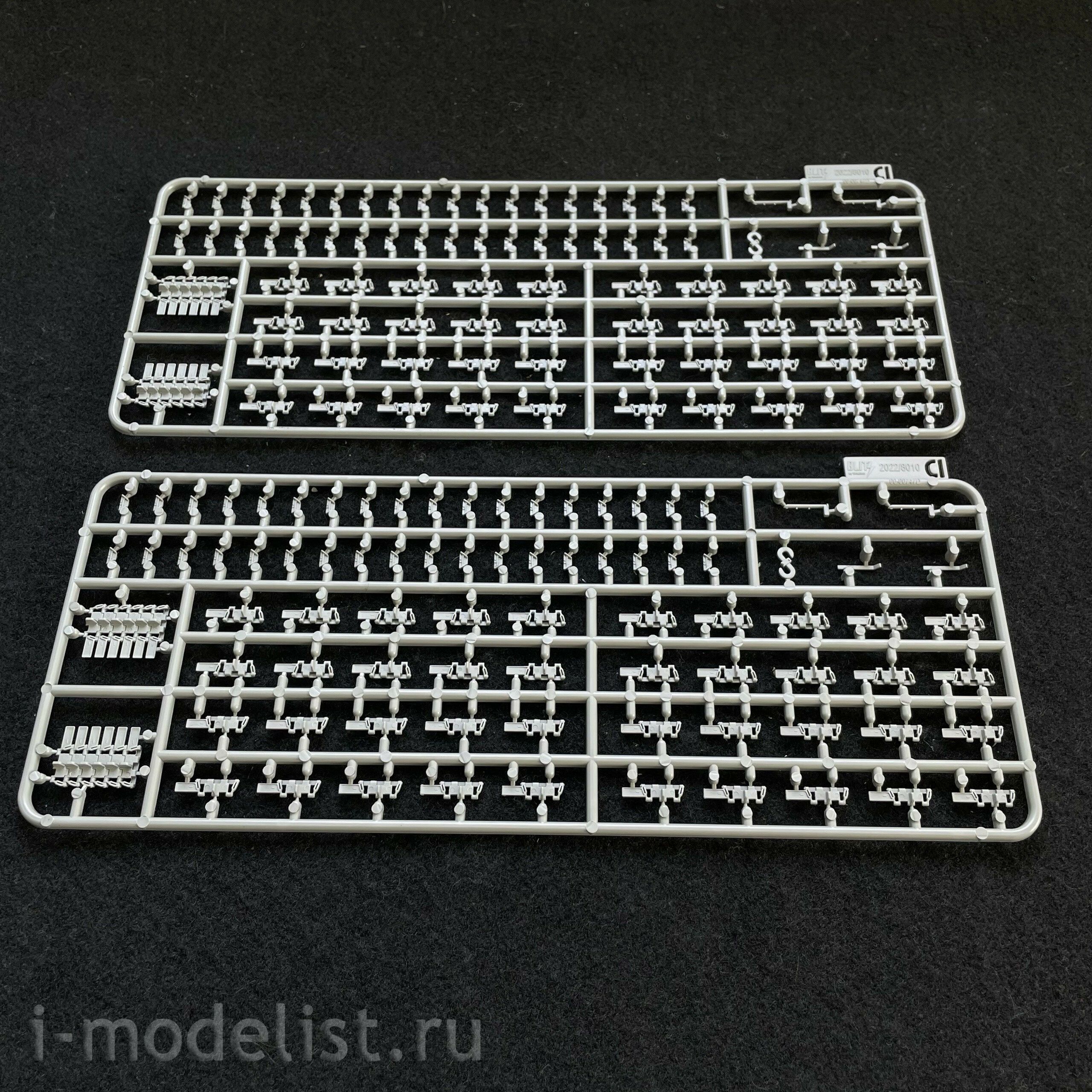 8014 Takom 1/35 Stug III Ausf.F8 (Позднее производство)