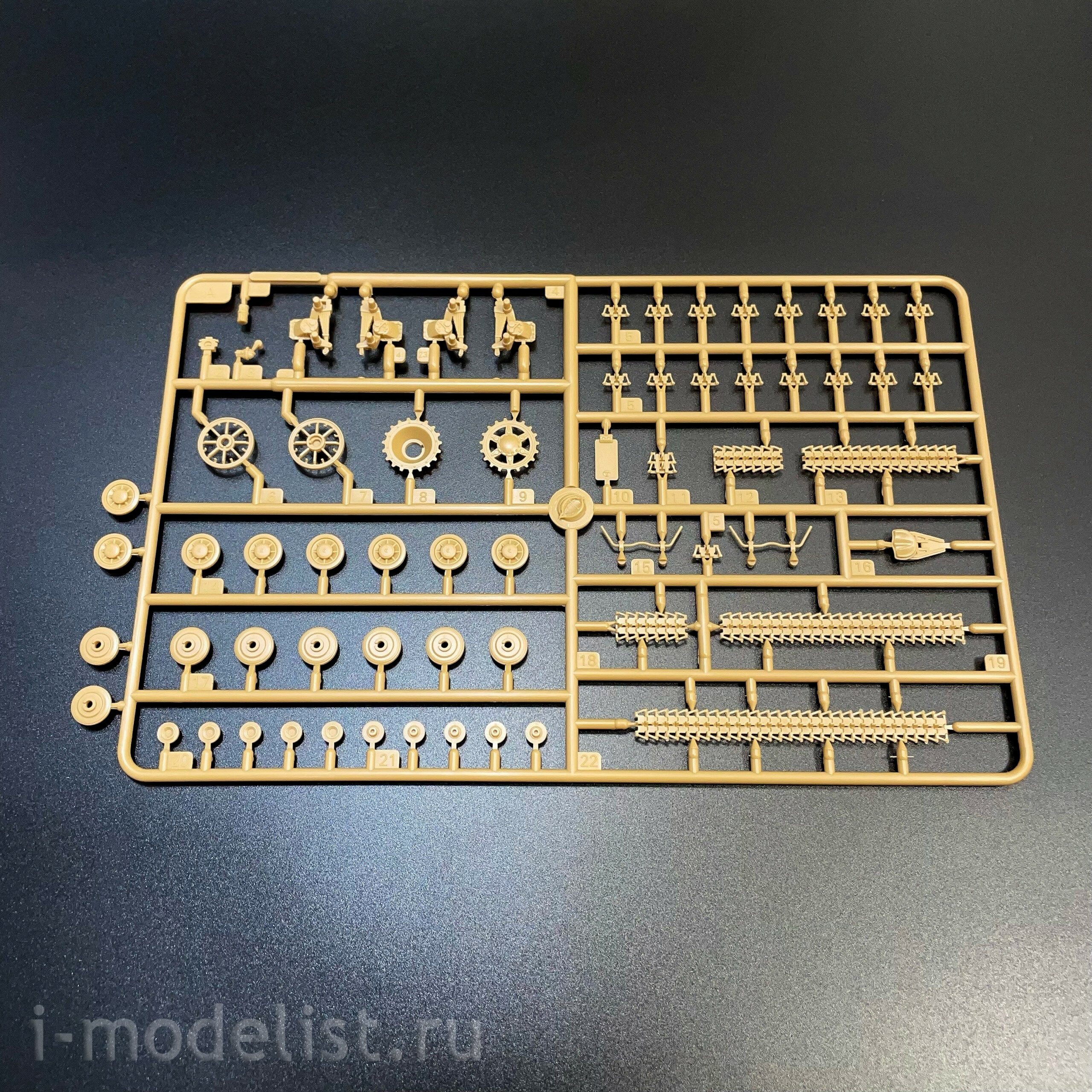 84835 Hobbyboss 1/48 Немецкий прототип Pz.Sfl.Iva Dicker Max