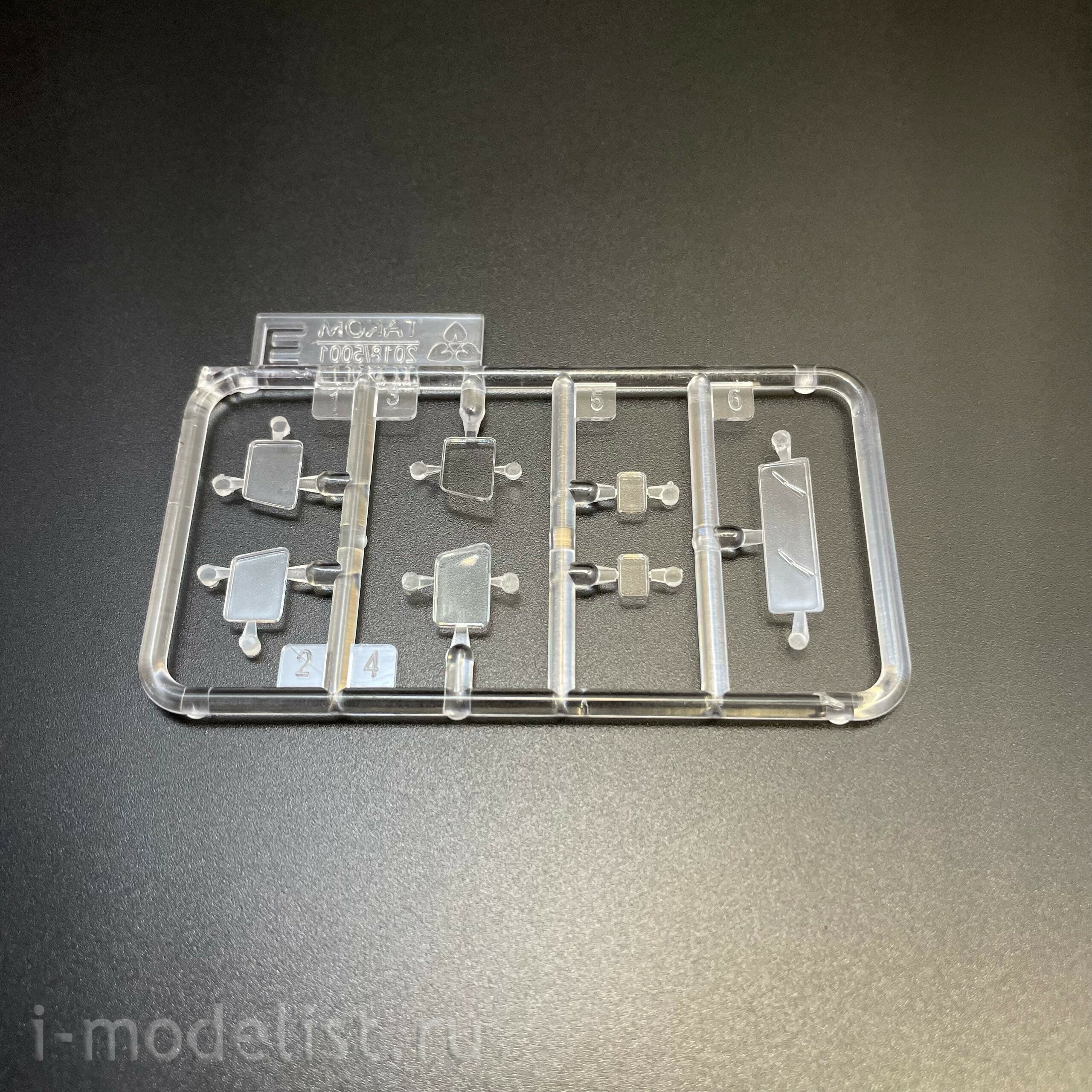 5001 Takom 1/72 Немецкая баллистическая ракета V-2 (Фау-2) с тягачом и прицепом