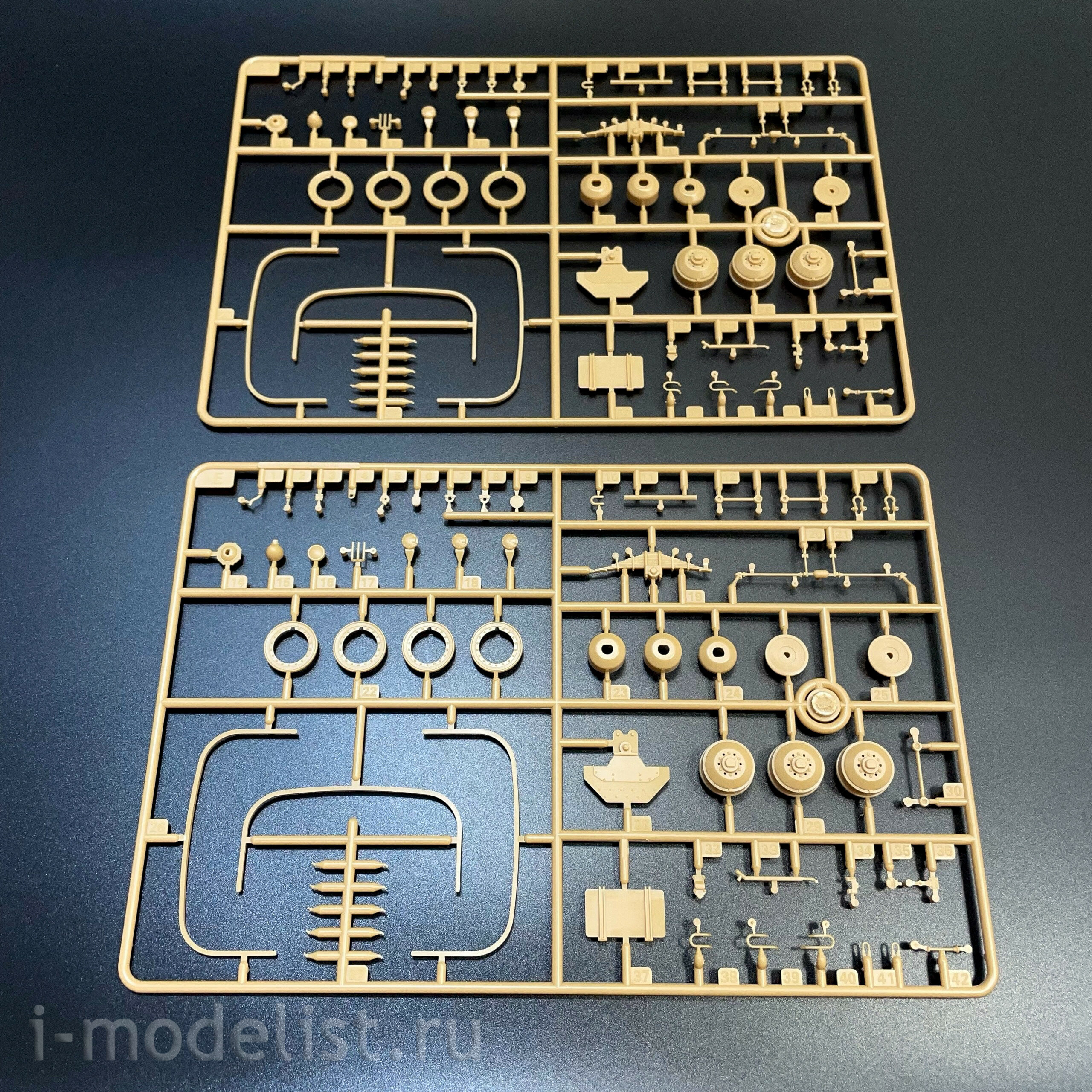 63540 I Love Kit 1/35 Амфибийное транспортное средство DUKW-353 со 105-мм гаубицей