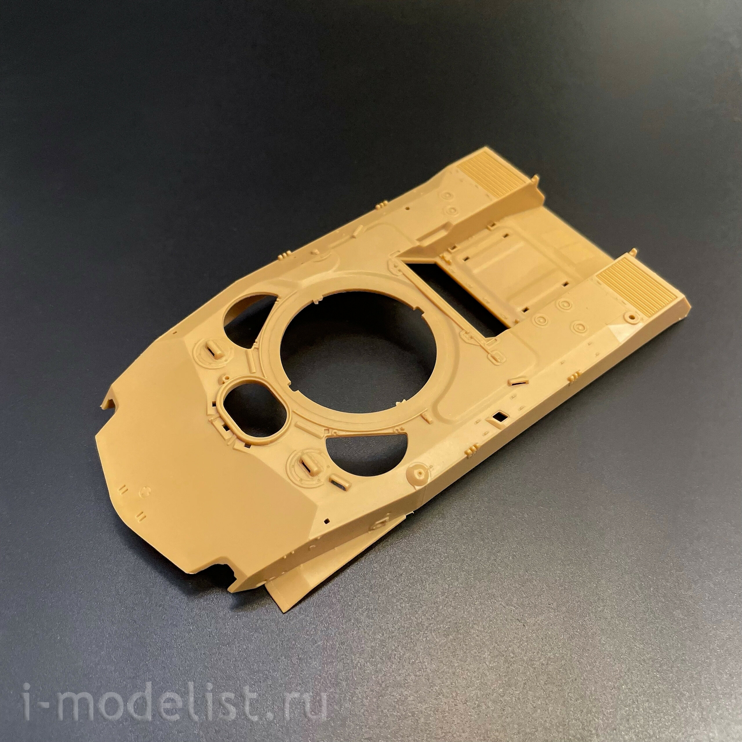 80154 HobbyBoss 1/35 Боевая машина десанта -1P