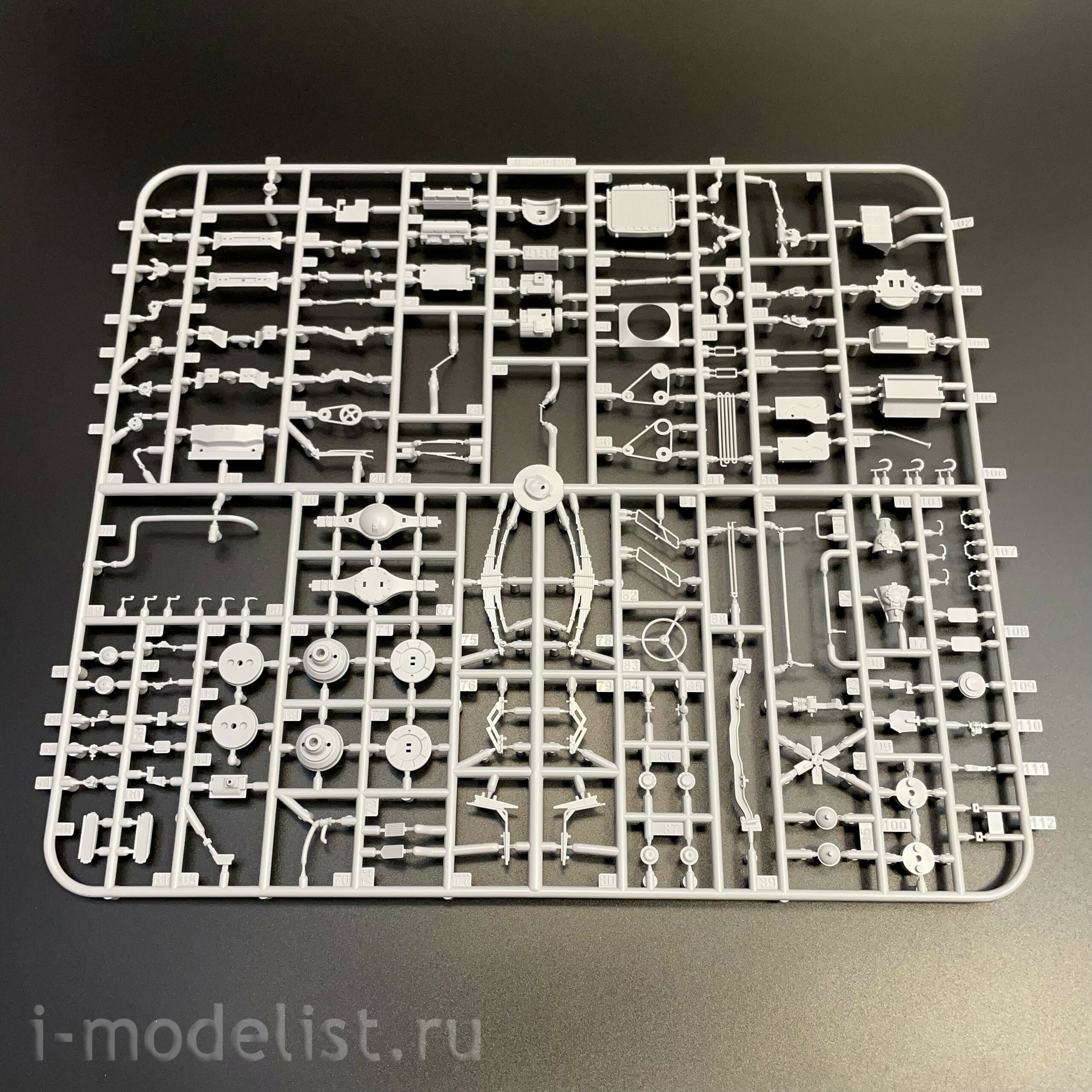 3502AVD AVD Models 1/35 Автомобиль ЗИЛ-130-76 бортовой