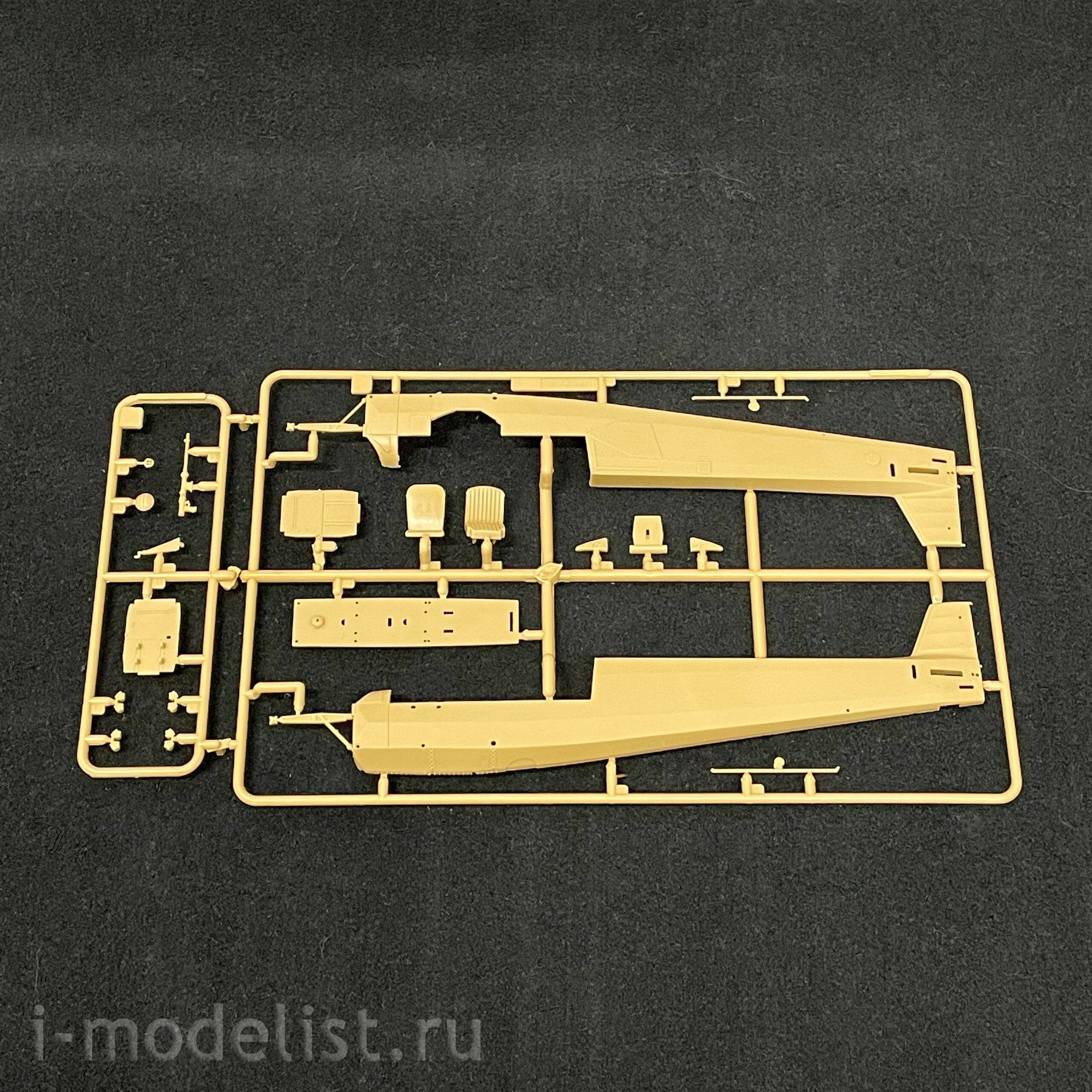 80181 HobbyBoss 1/35 Самолет Fieseler Fi-156 C-3/TROP Storch