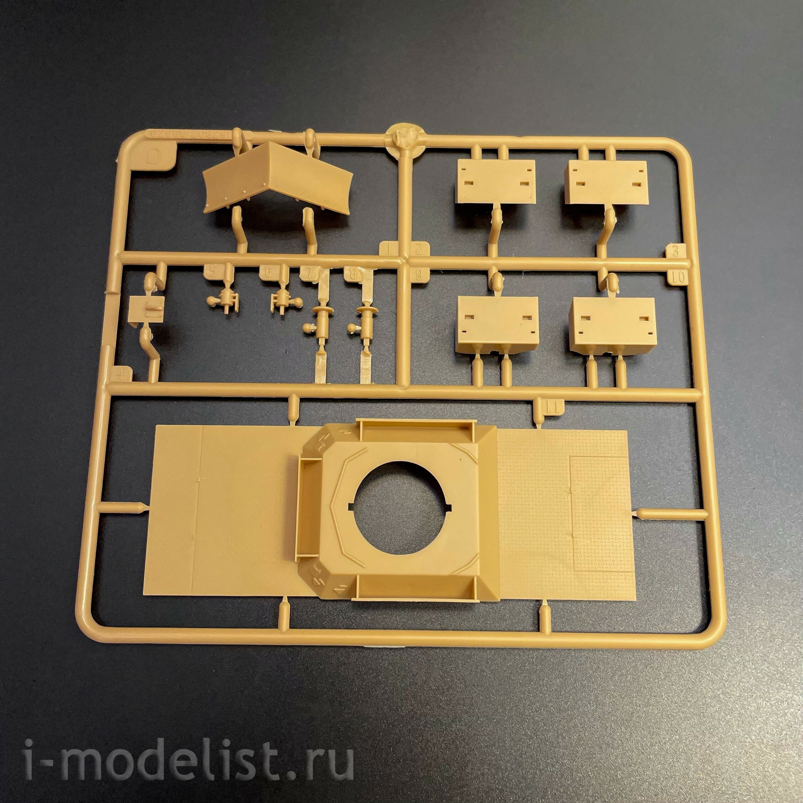 82955 HobbyBoss 1/72 Немецкая бронеплатформа Panzerjagerwagen Vol. 2