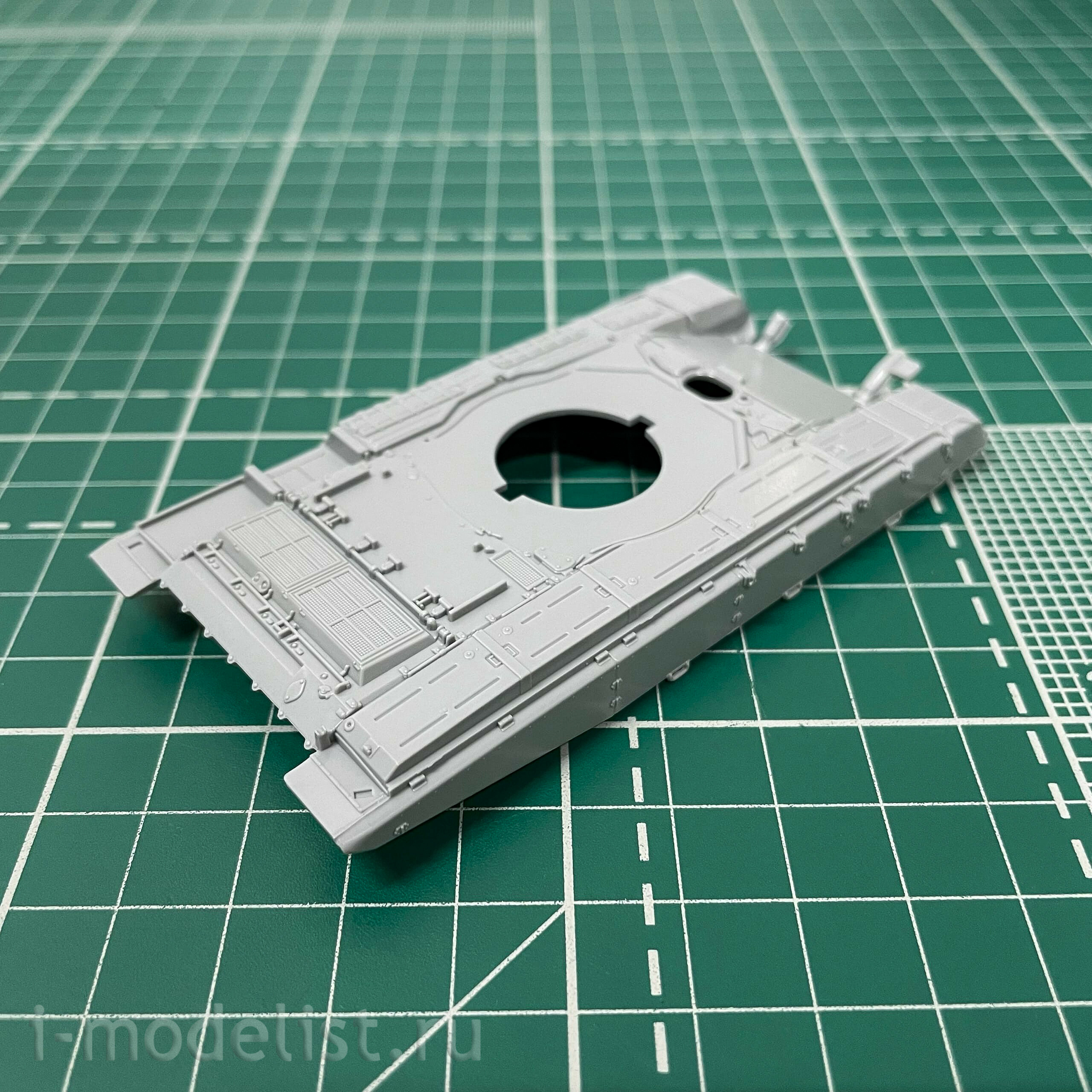 5020ПН Звезда 1/72 Подарочный набор: Российский основной боевой танк Т-90