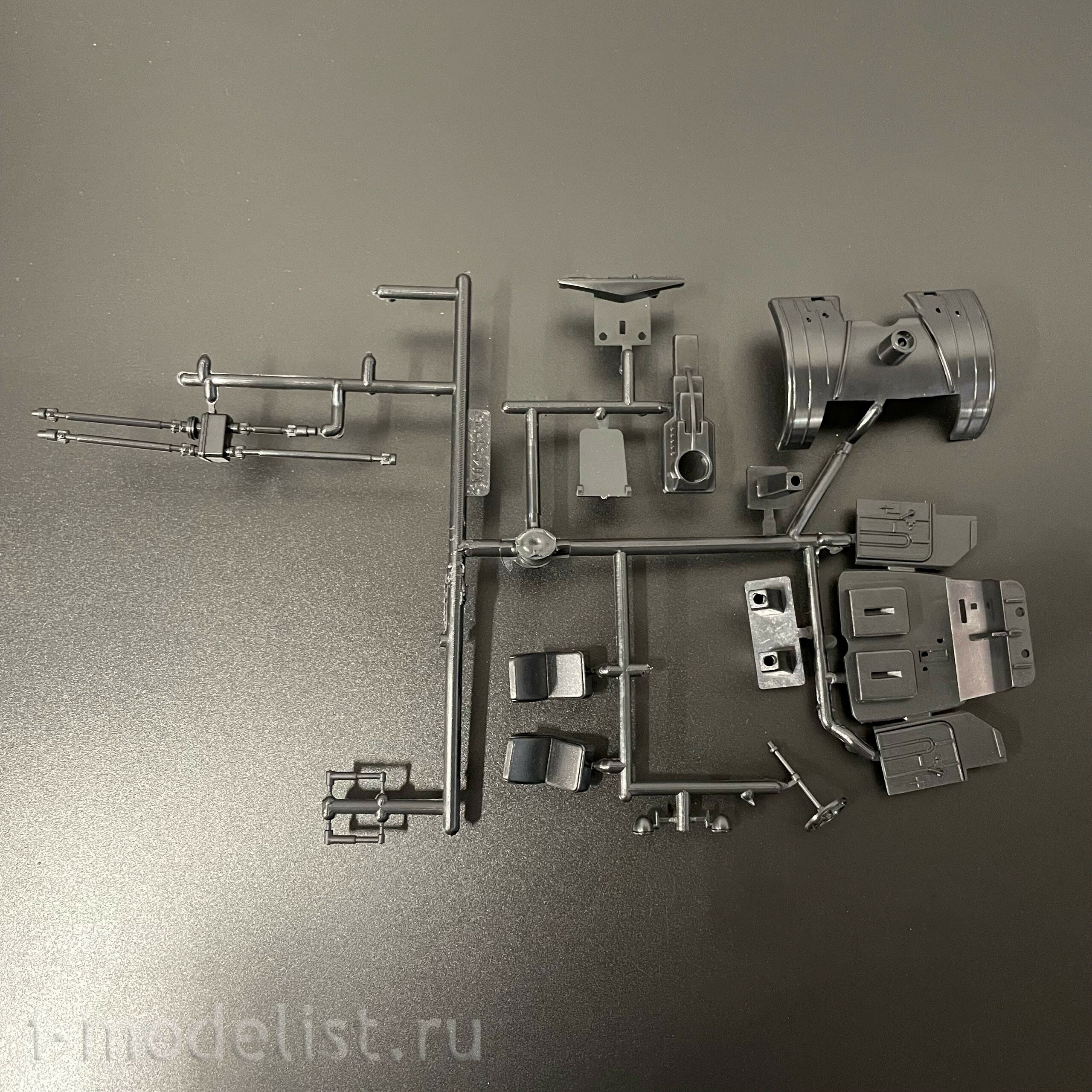 1669AVD AVD Models 1/43 Пожарная автолестница АЛМ-30 (157)
