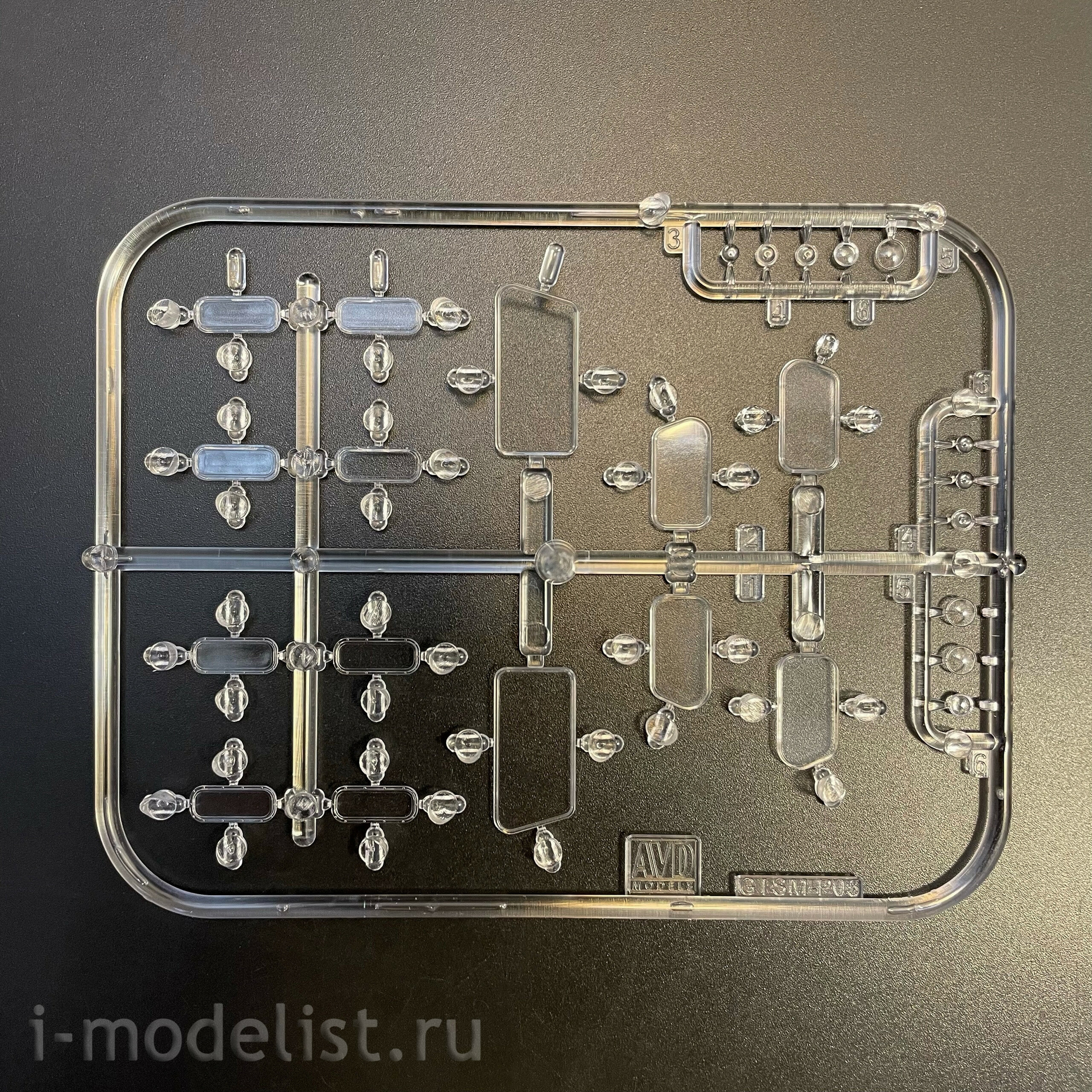3506AVD AVD Models 1/35 ПРЕДЗАКАЗ Гусеничный транспортер-снегоболотоход ГТ-СМ