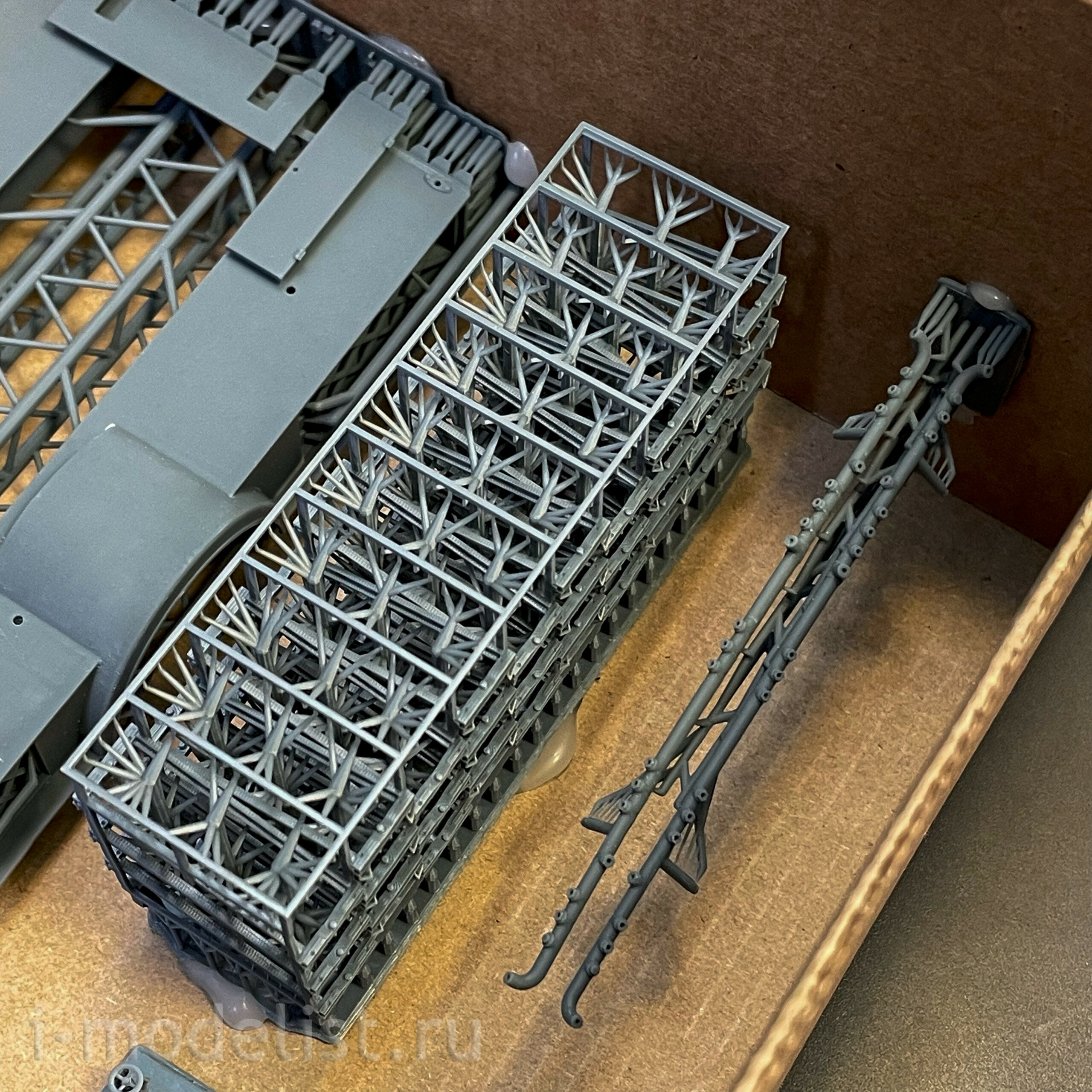 ММ35057 Моя модель 1/35 АУ-21 Автомобиль углекислотного тушения на базе грузового автомобиля 130