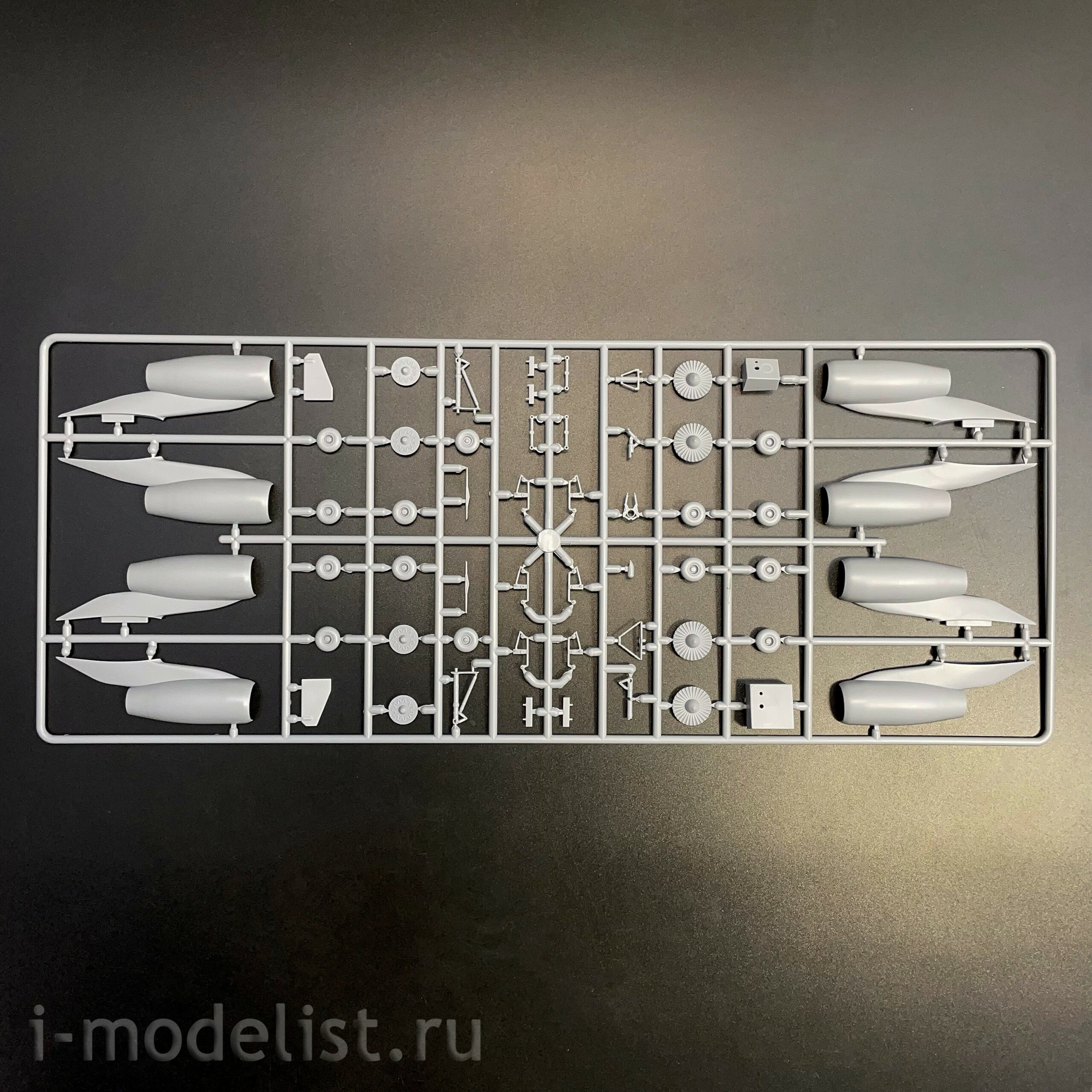 14404 ARK-models 1/144 ИЛ-96-300 авиакомпании Кубы