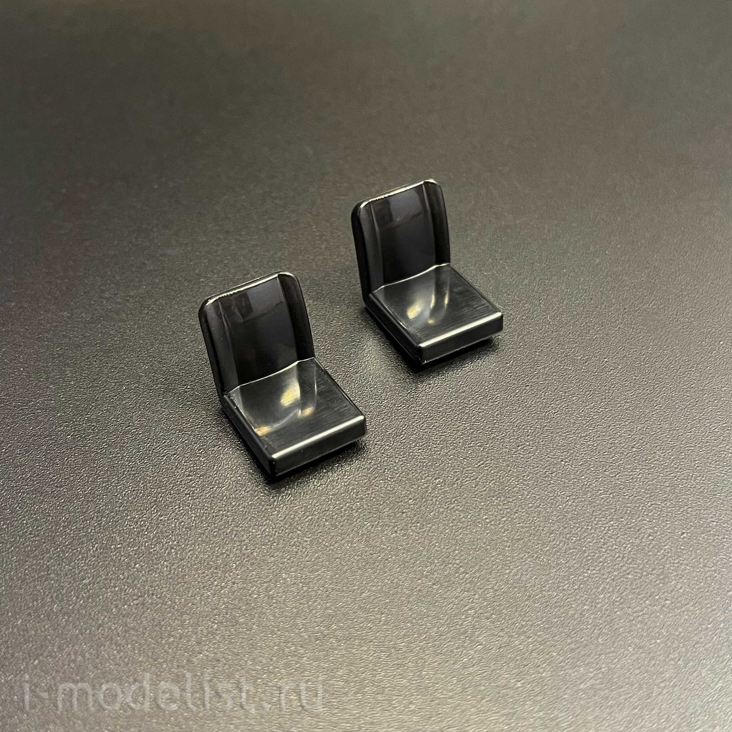 4080AVD AVD Models 1/43 Ликинский автобус 677П