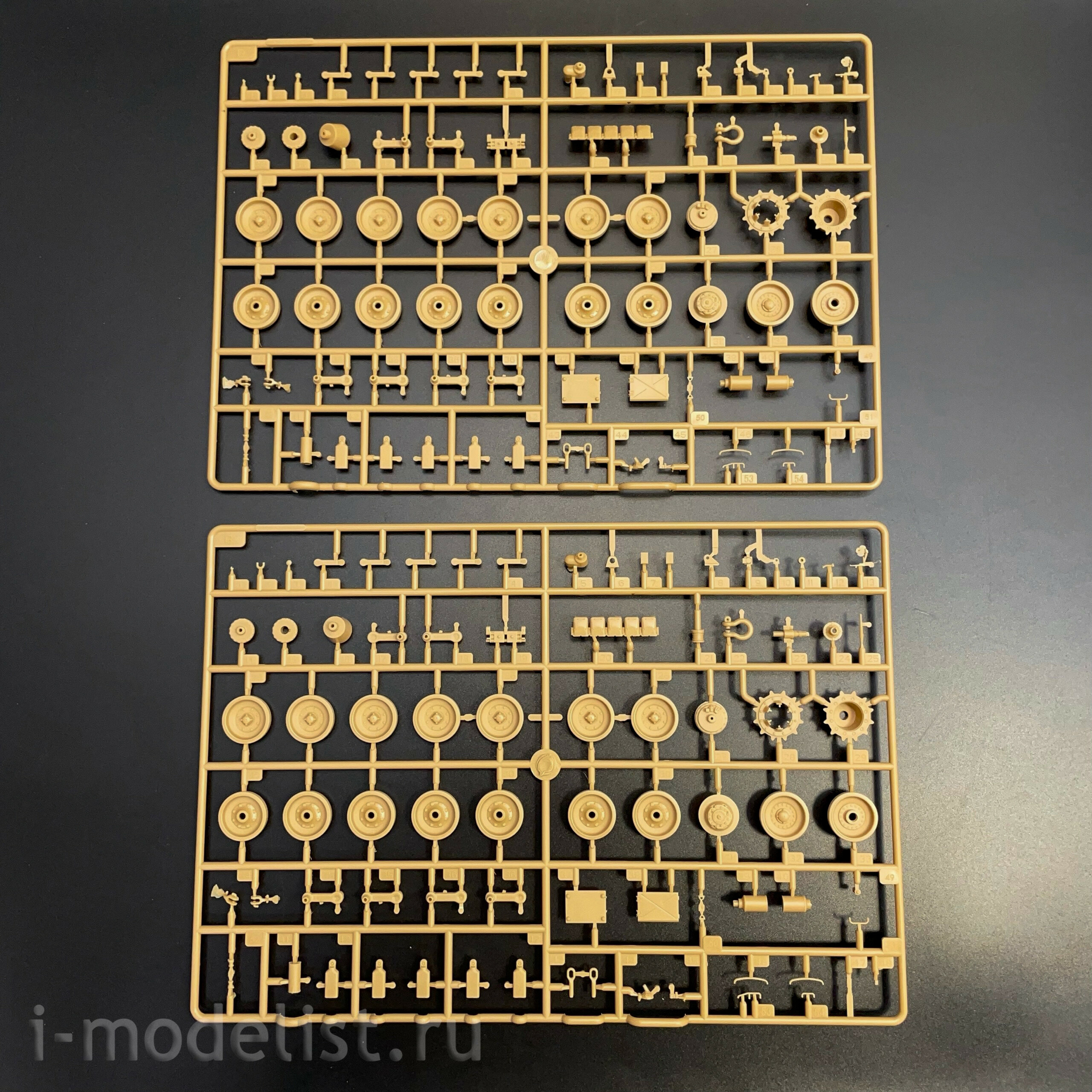 84568 HobbyBoss 1/35 Bergepanzer BPz2A2 “Buffalo” ARV