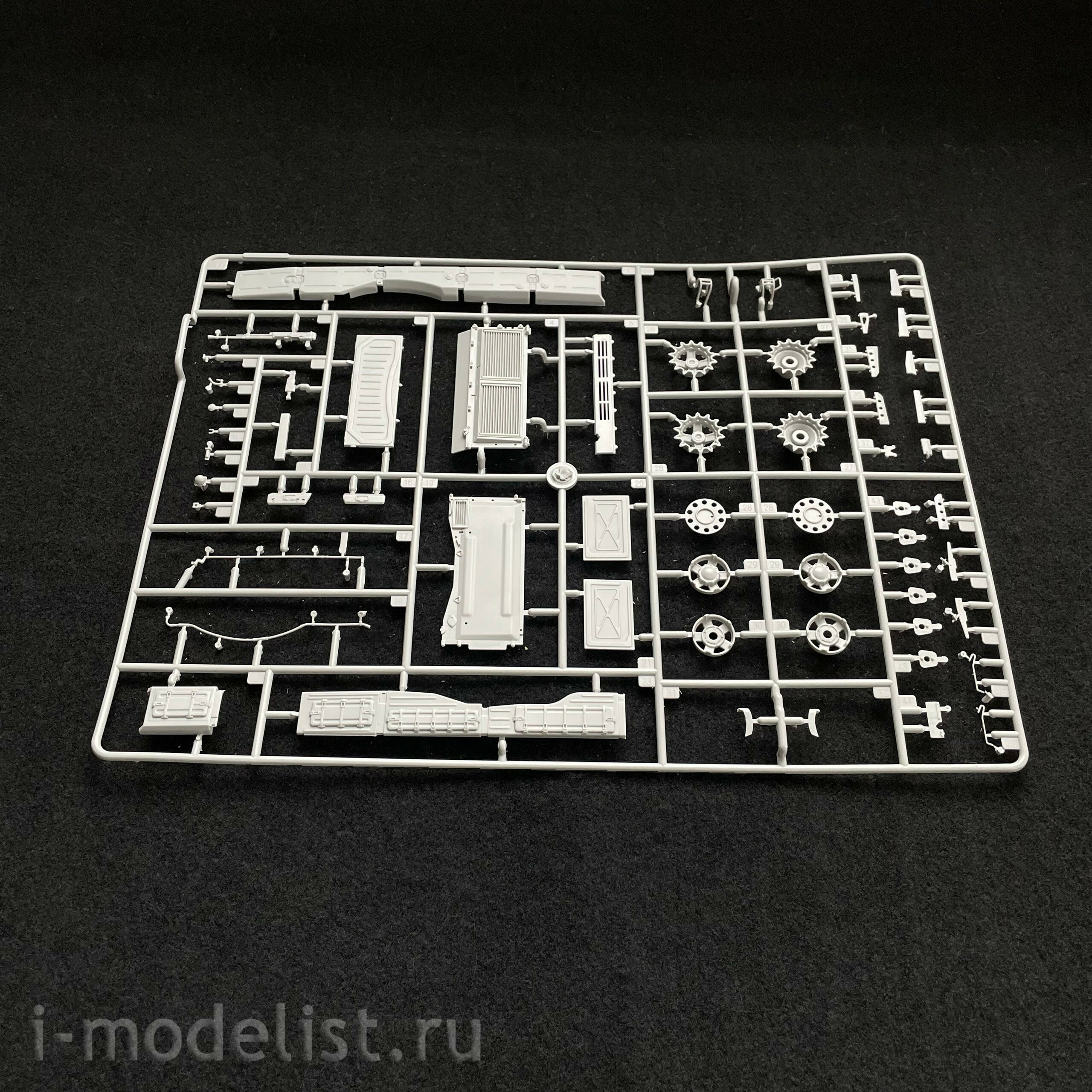 05598 Трубач 1/35 Российский танк Т-72Б (по лицензии УВЗ)