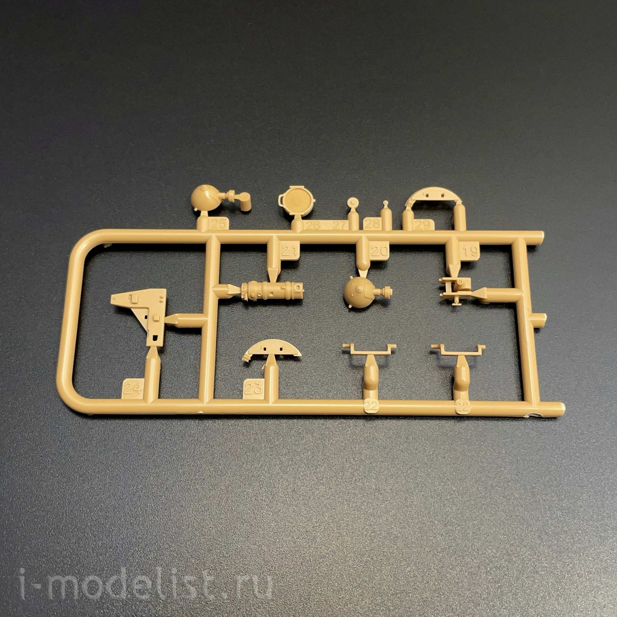 RM-2071 Rye Field Model 1/35 ИК прибор ночного видения F.G.1250