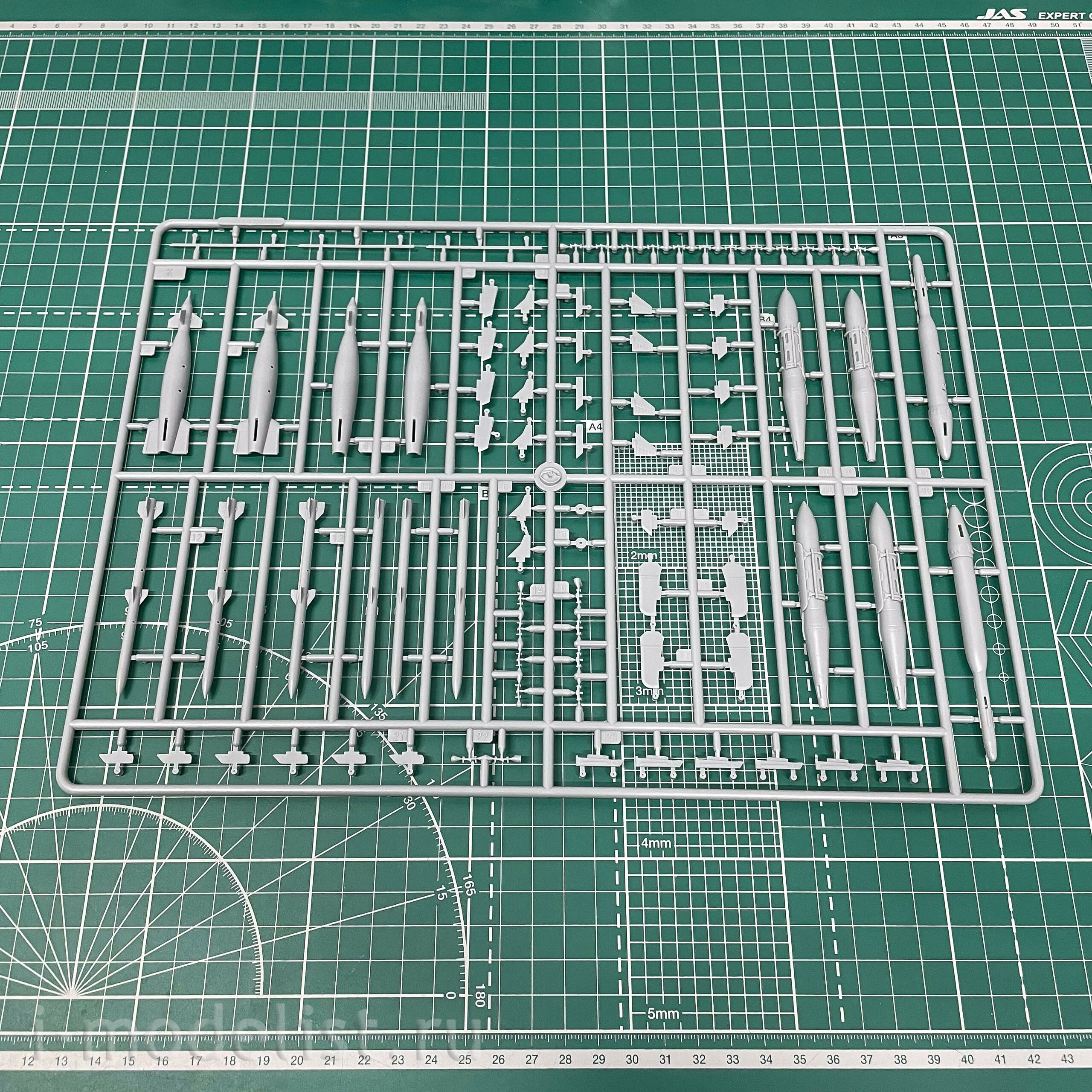 85814 HobbyBoss 1/48 Самолет EA-18G Crowler