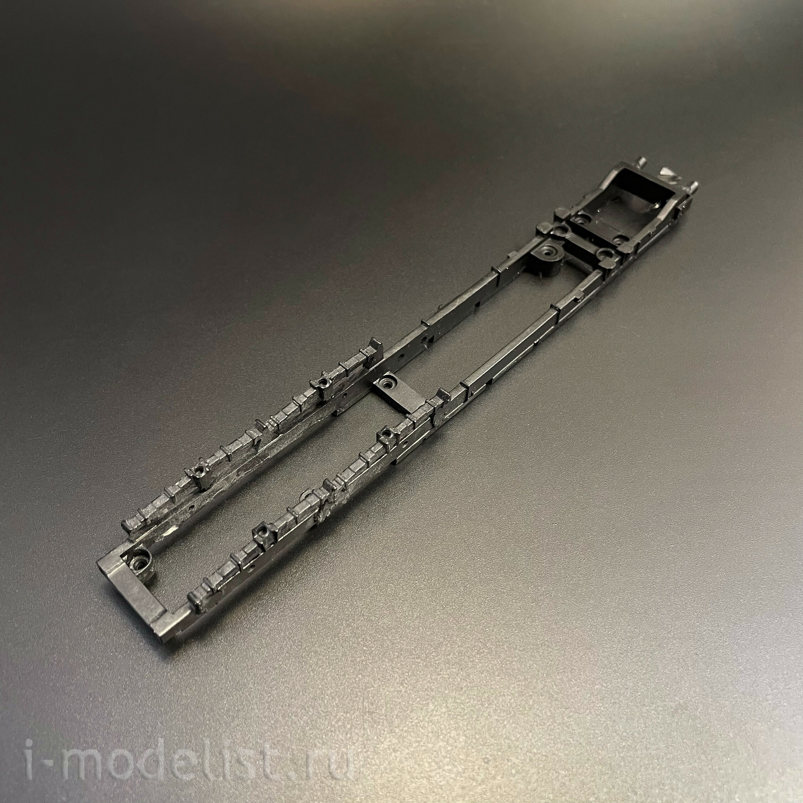 1642AVD AVD Models 1/43 Нами 058Т
