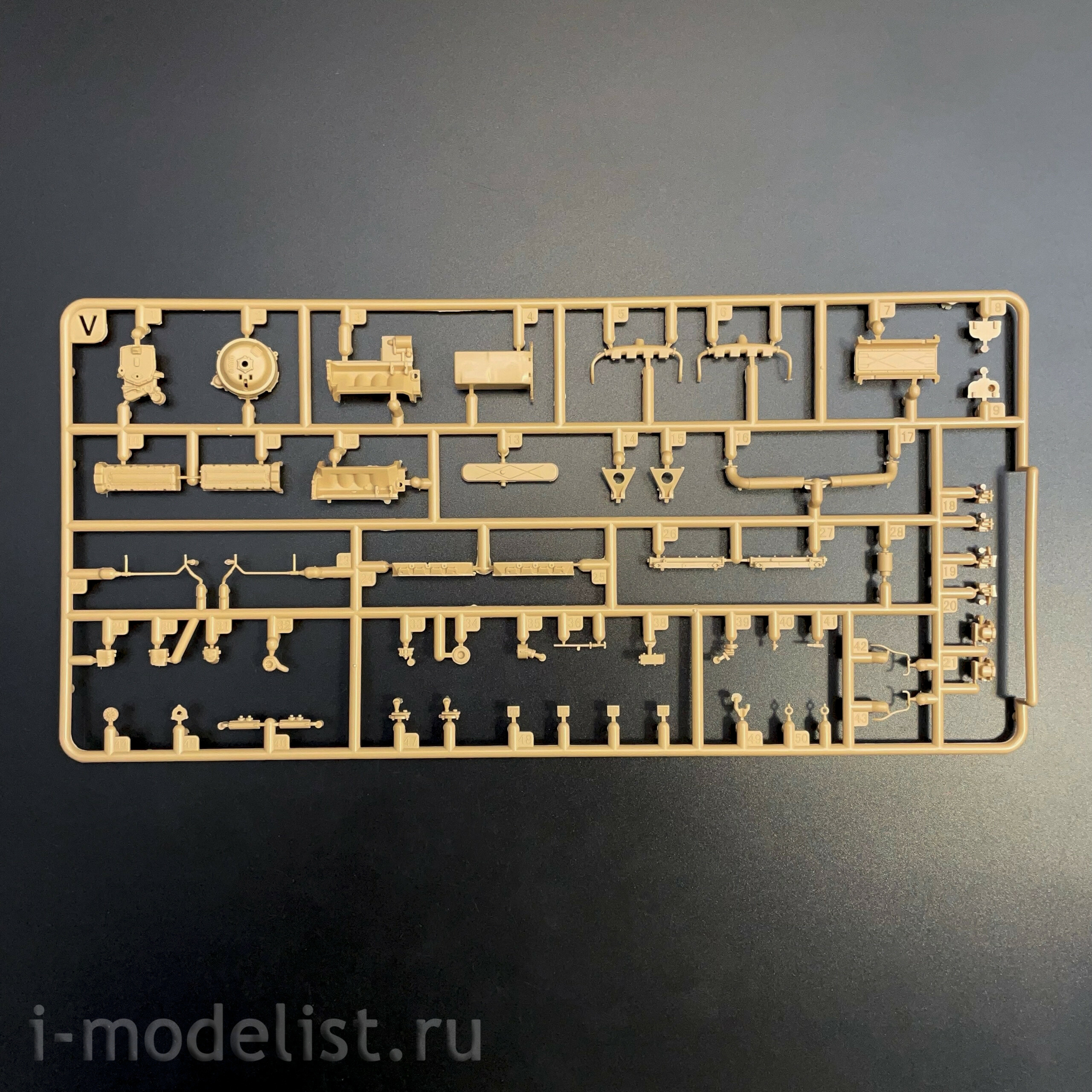 RM-5136 Rye Field Model 1/35 Танк M4A3 Sherman 76W VVSS поздний (UPGRADE-версия с полным интерьером)