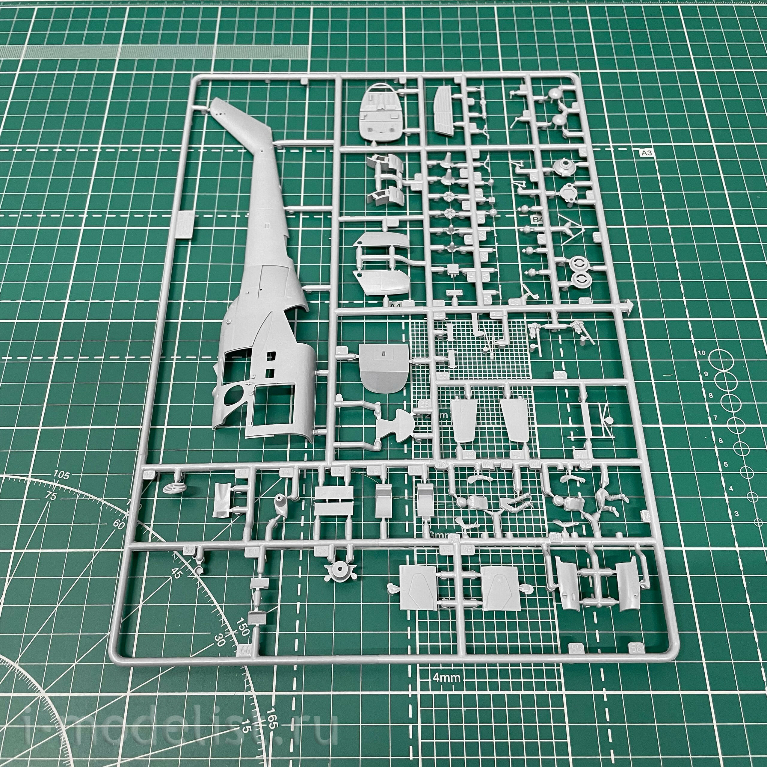 7293П Звезда 1/72 Подарочный набор: Советский ударный вертолет Ми-24В/ВП 