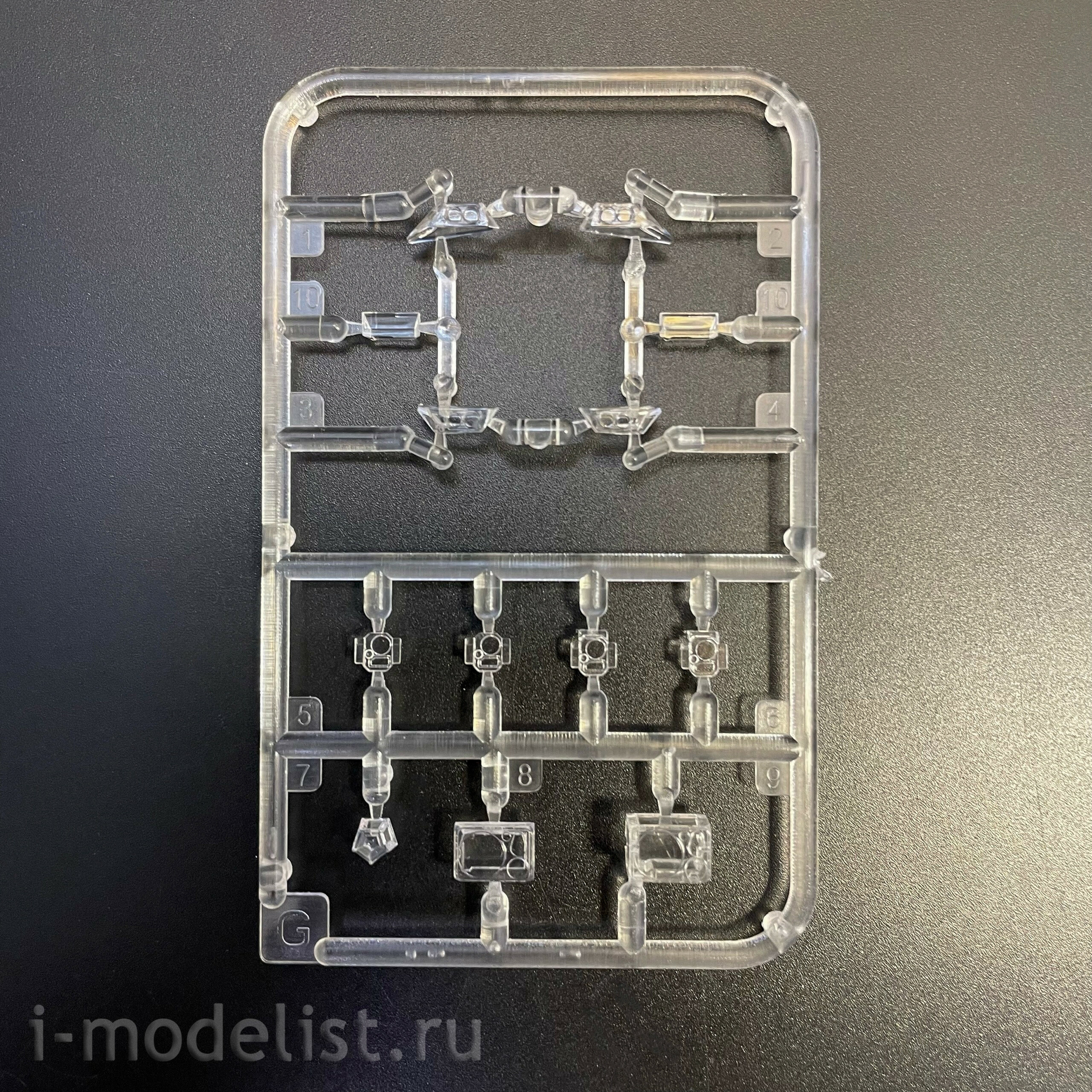 35A065 Amusing Hobby 1/35 Немецкий основной боевой танк Panther KF51U