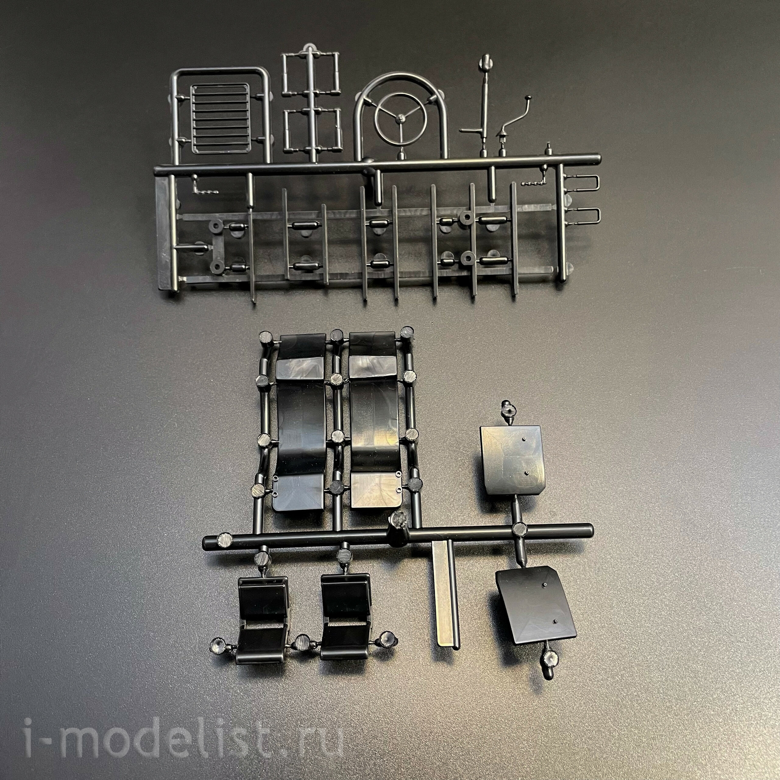 1642AVD AVD Models 1/43 Нами 058Т