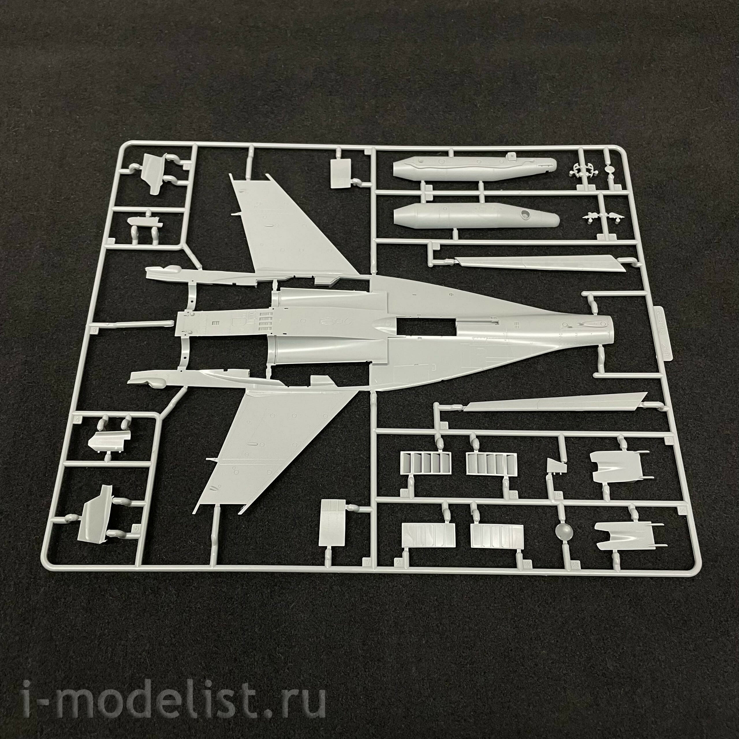 L4814 Great Wall Hobby 1/48 Советский фронтовой истребитель М-29 (9-12), ранний