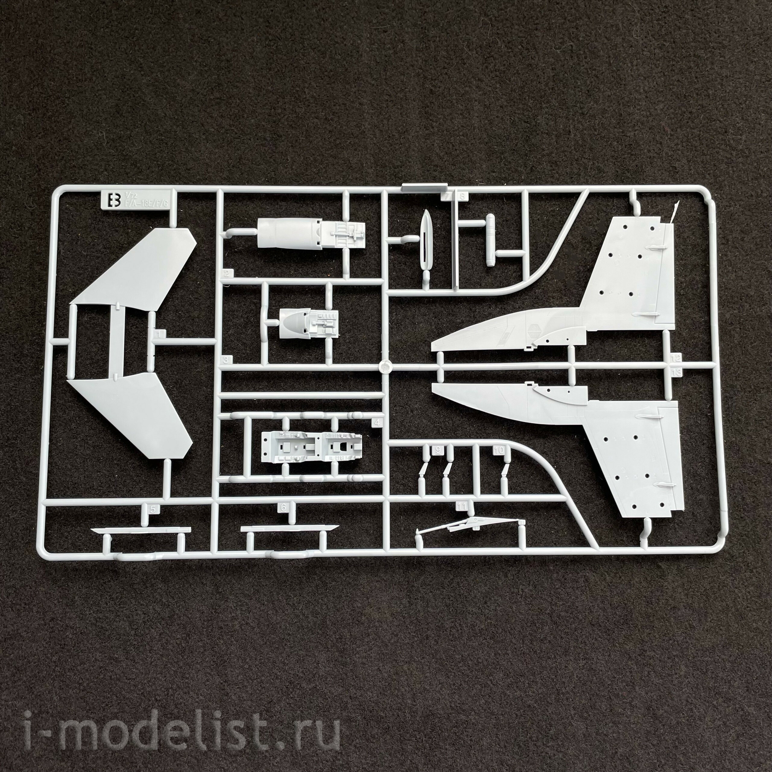 12565 Academy 1/72 Американский многоцелевой истребитель USN F/A-18E Super Hornet VFA-195 