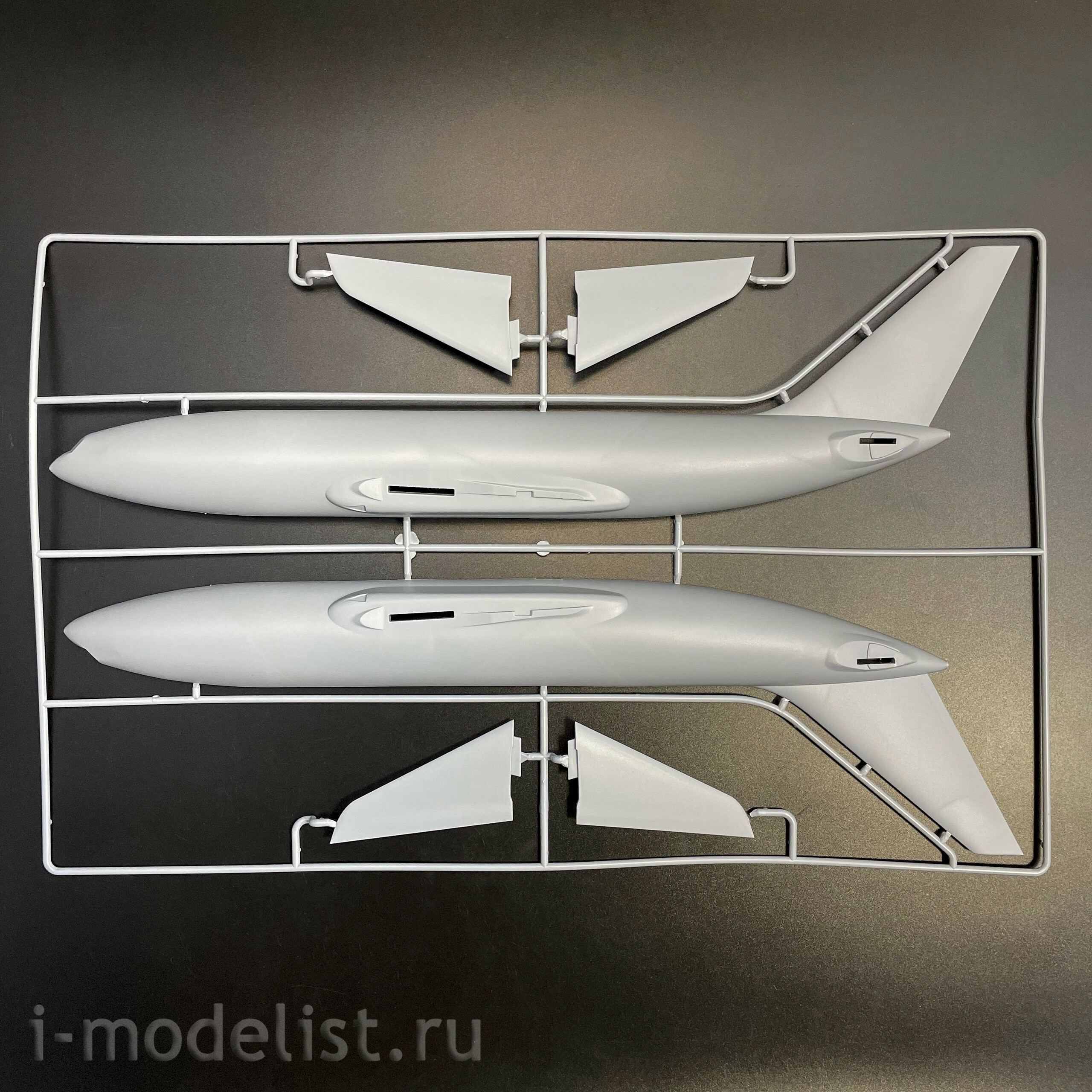 14404 ARK-models 1/144 ИЛ-96-300 авиакомпании Кубы