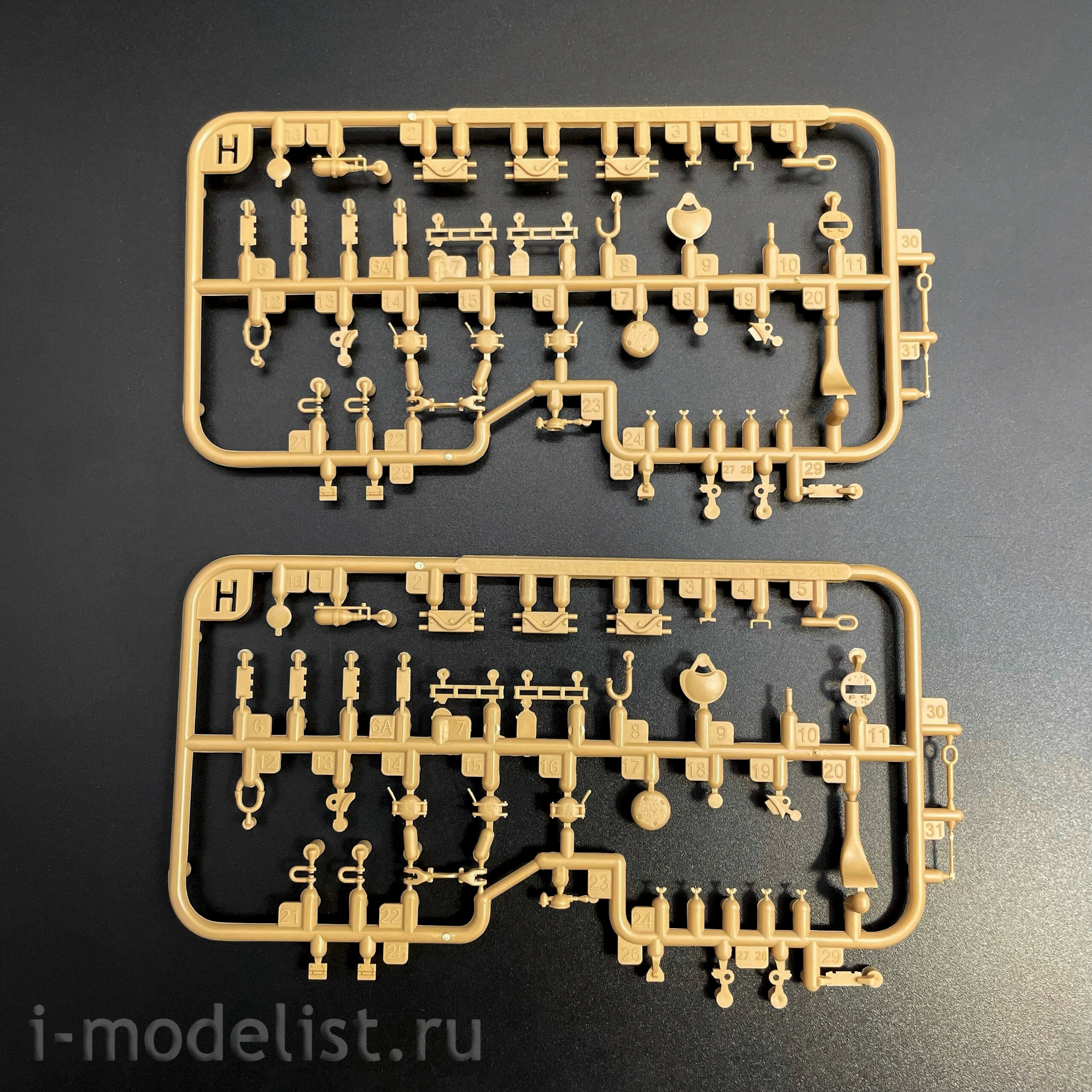 RM-5132 Rye Field Model 1/35 Танк M4A3 Sherman 76W VVSS поздний (Стандартная версия)