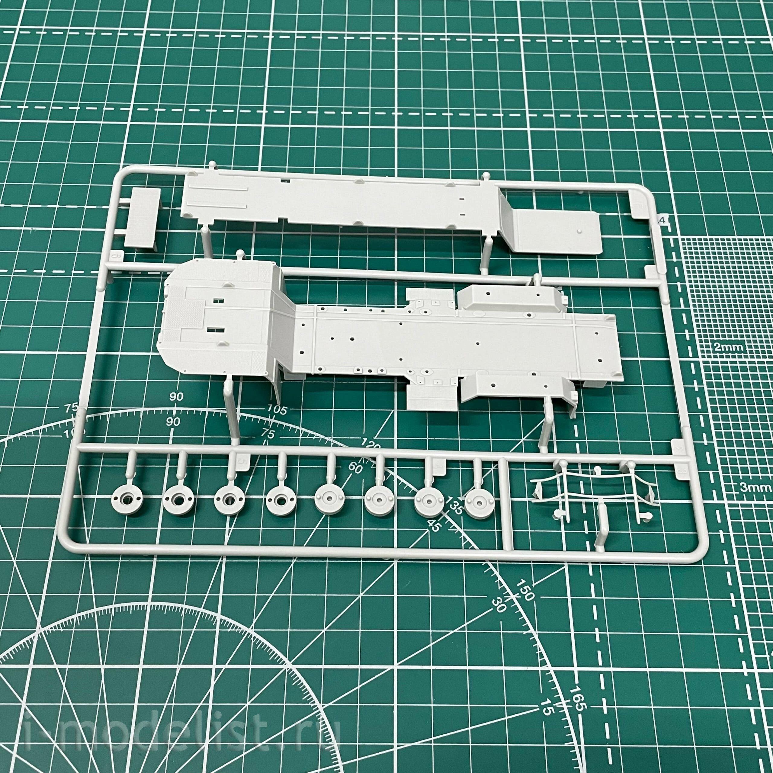 07158 Трубач 1/72 M983 HEMTT и M901 Launching Station с MIM-104 Patriot