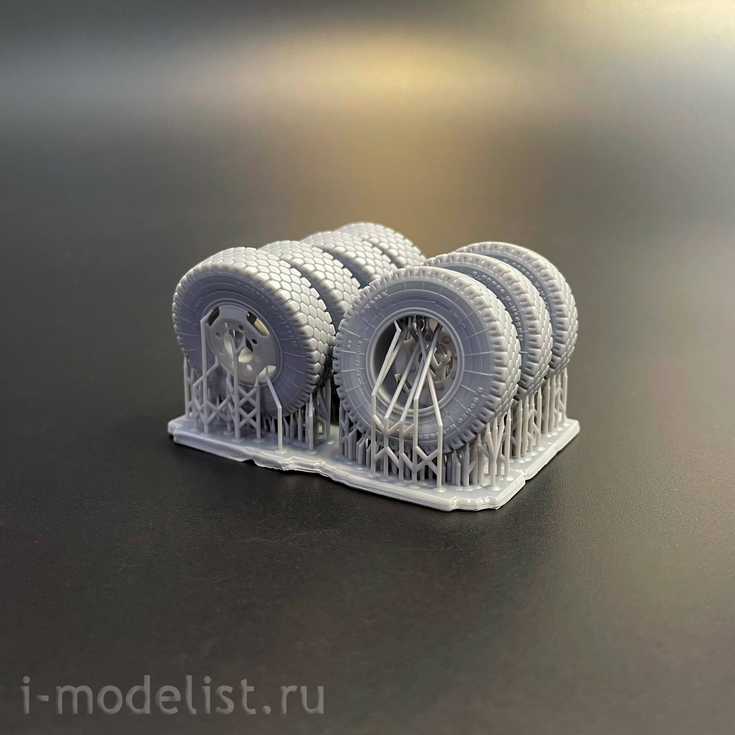 39025 SX-Art 1/35 Комплект колес З-130 Кама И-Н142БМ 9.00R20 (AVD)