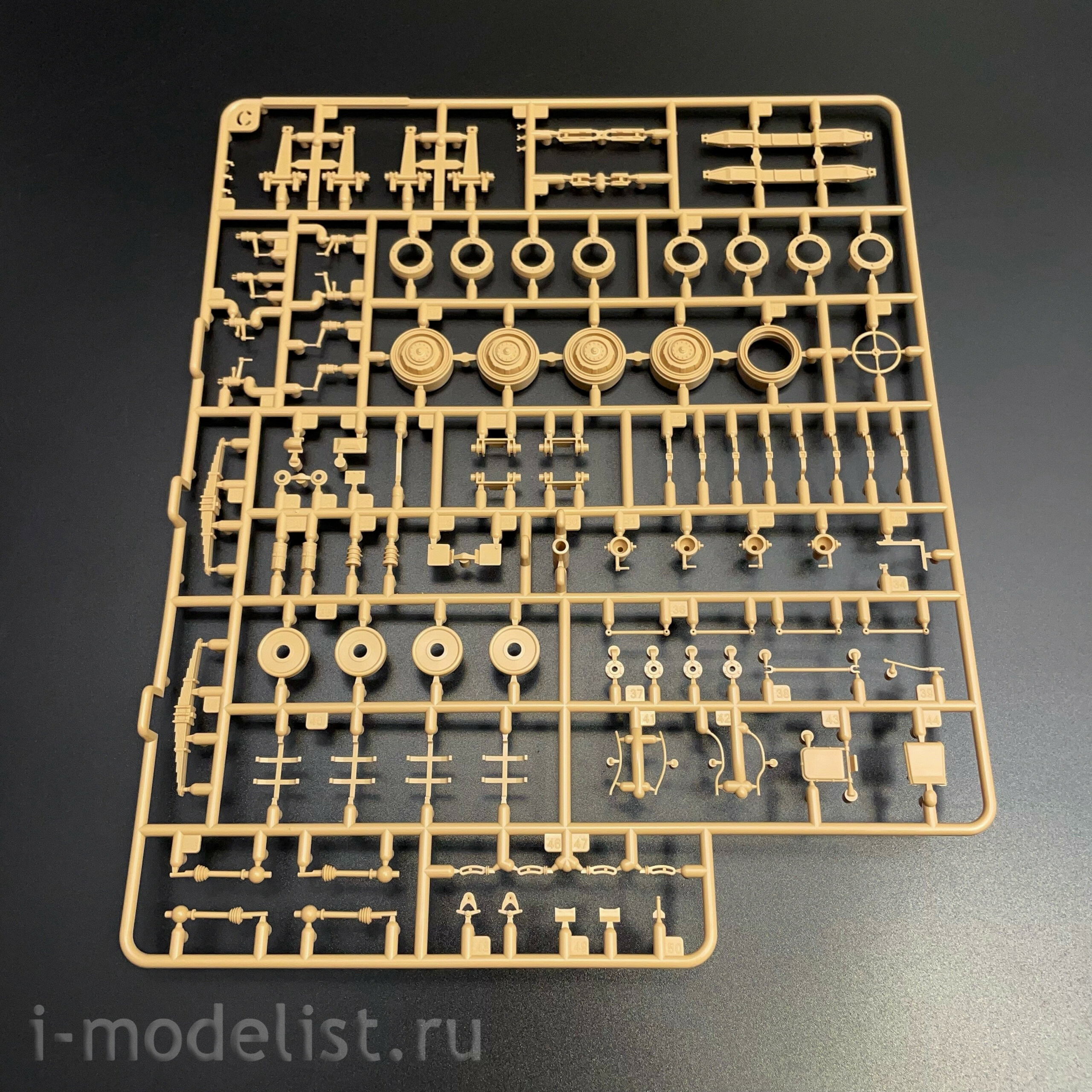 RM-5118 Rye Field Model 1/35 Немецкий бронеавтомобиль Sd.Kfz.234/4 Pz.Spähwagen с полным интерьером