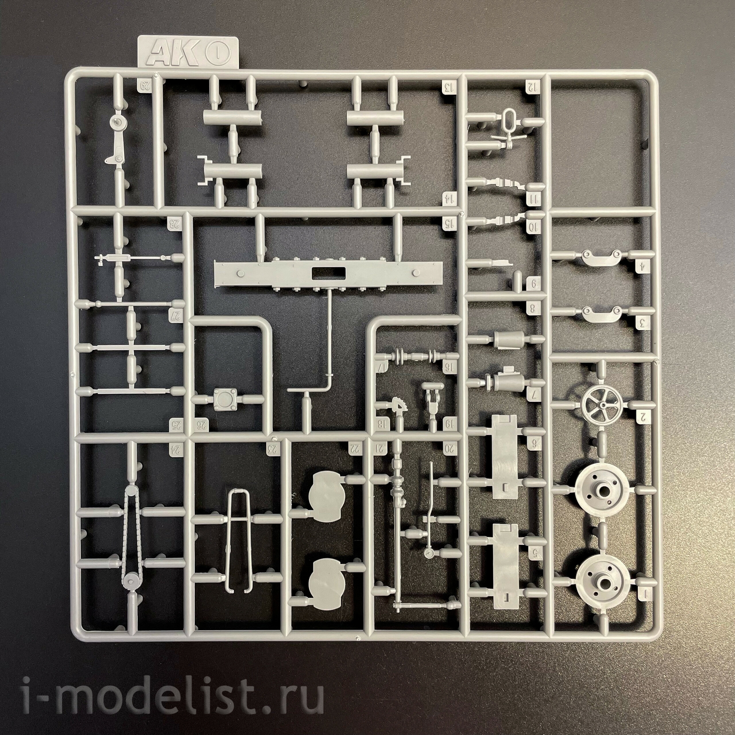 AK35008 AK Interactive 1/35 Маневровый локомотив Breuer IV