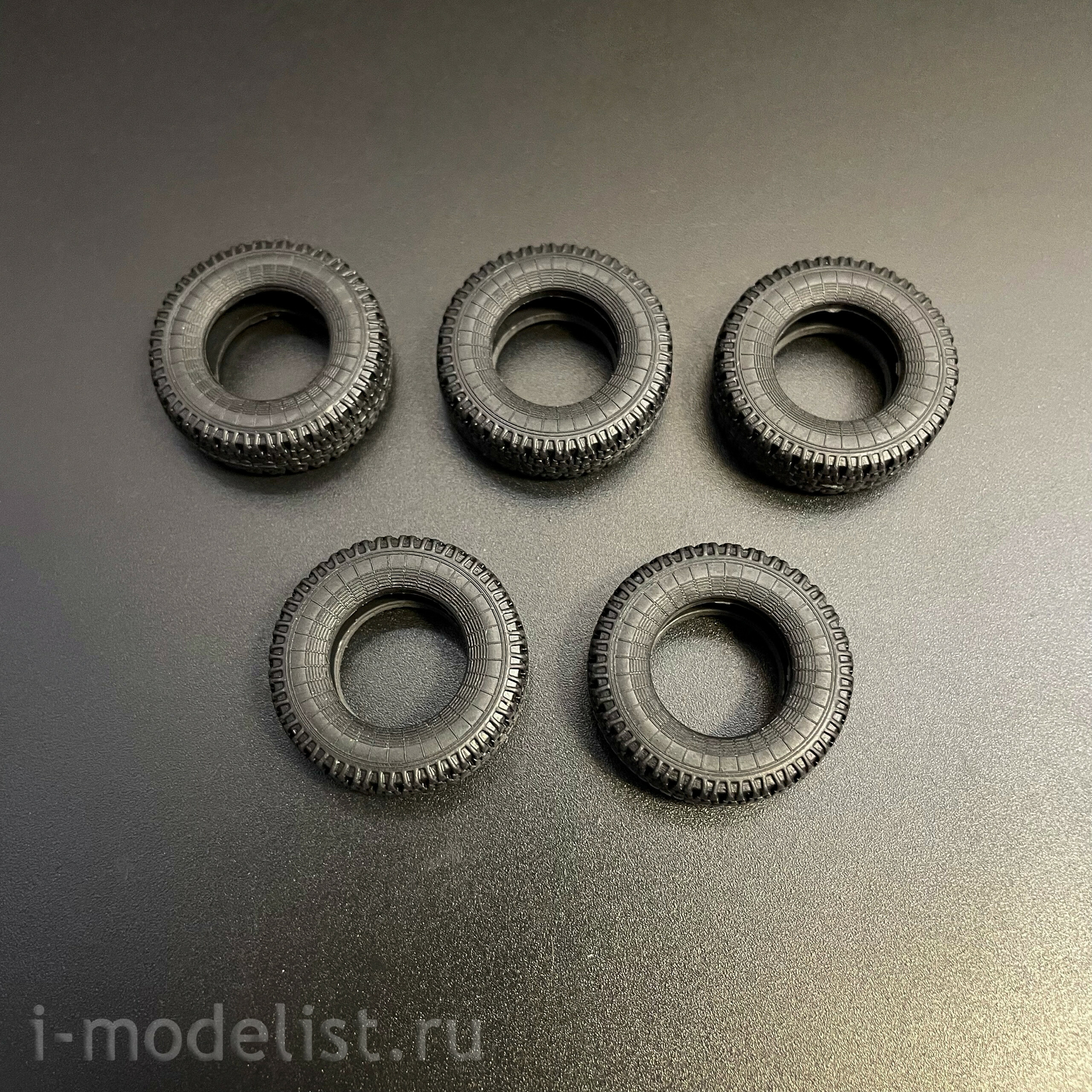 7082AVD AVD Models 1/43 Прицеп ГКБ-8535