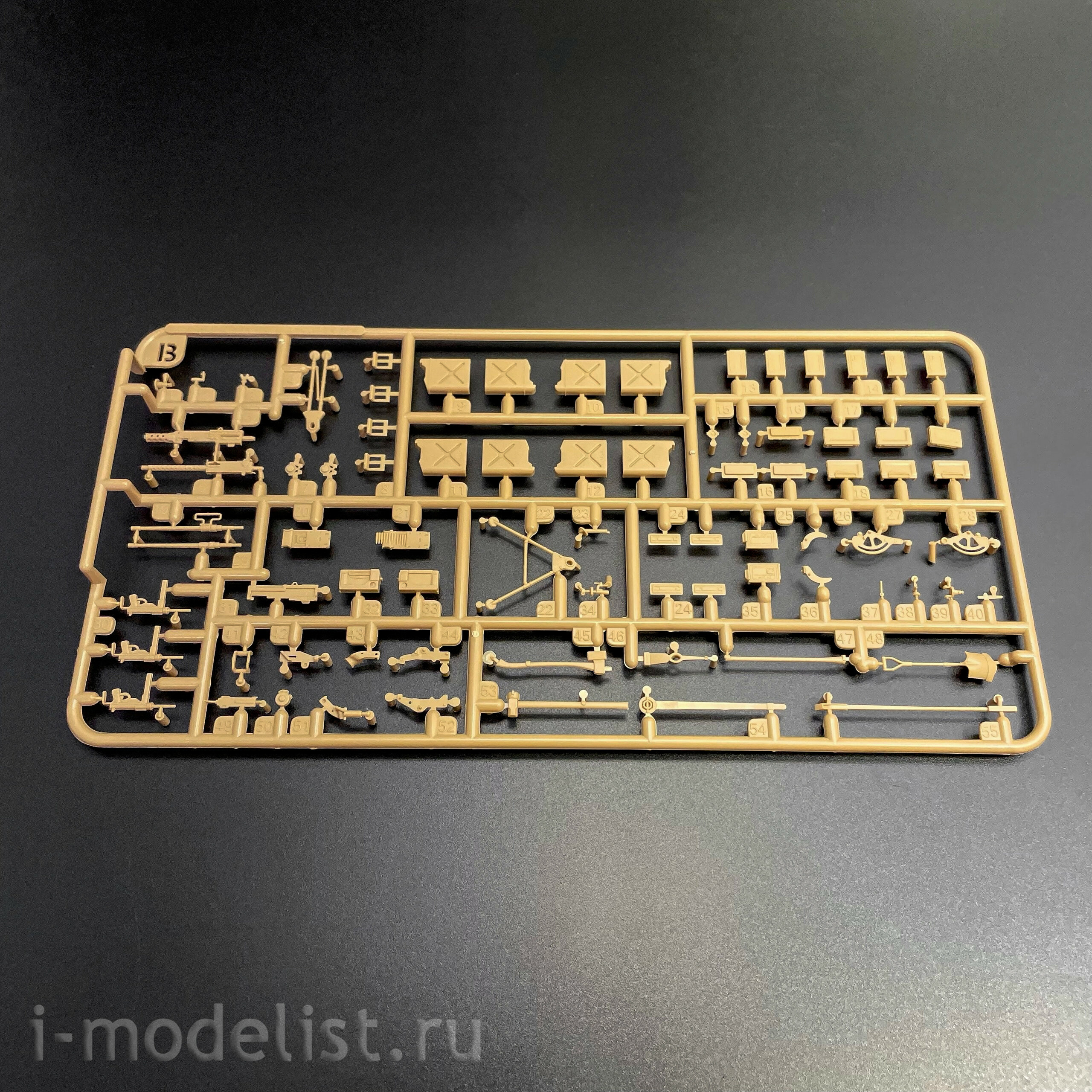 RM-5119 Rye Field Model 1/35 Американский средний танк M4A4 Sherman Chinese Expeditionary Force «Assault» Chariot