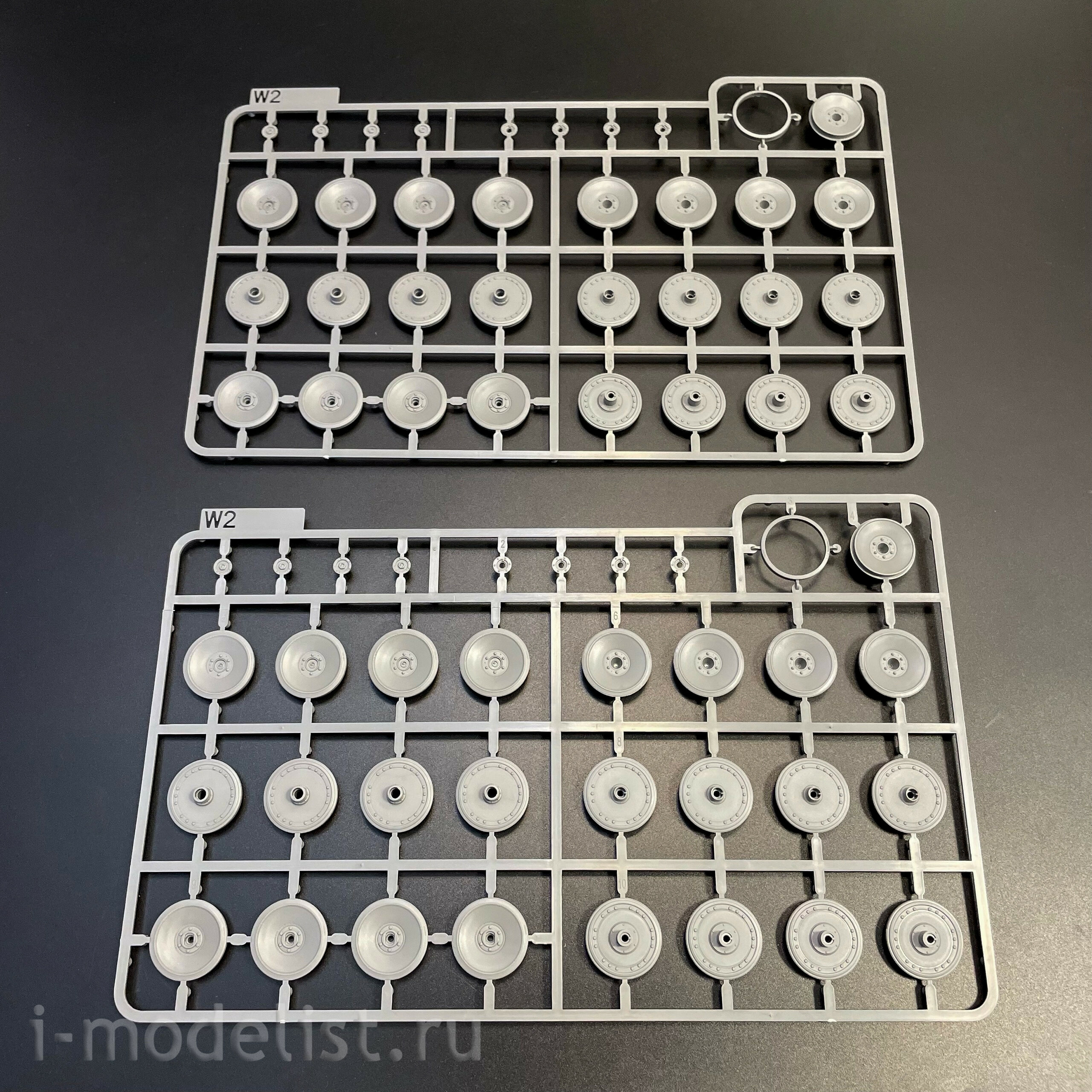 2196 Takom 1/35 Немецкий тяжёлый танк Sd.Kfz.181 Pz.Kpfw.VI Ausf.E - Tiger I ранний